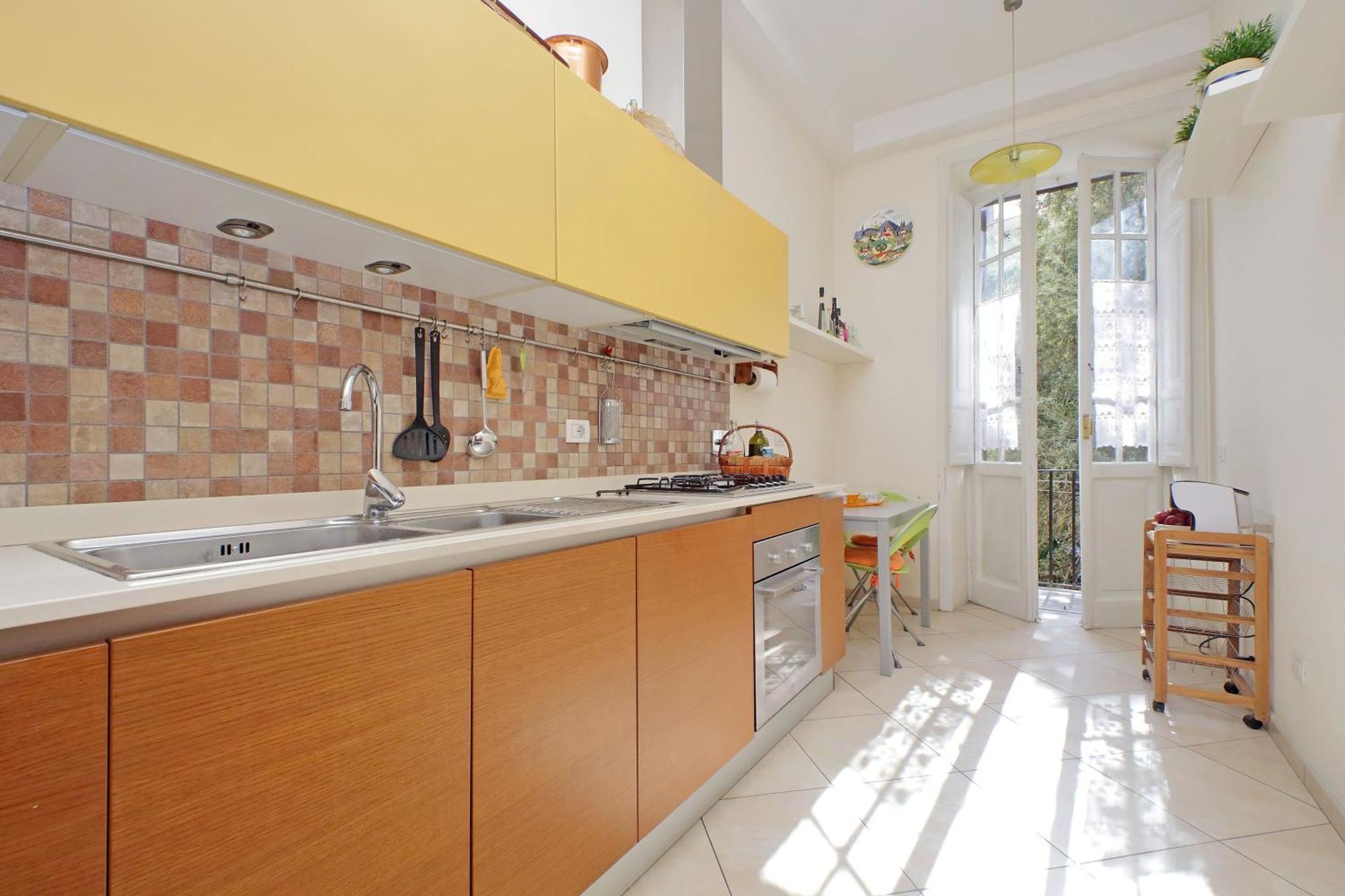 At The Vatican Ottaviano 2 Bedrooms 2 Baths Rome