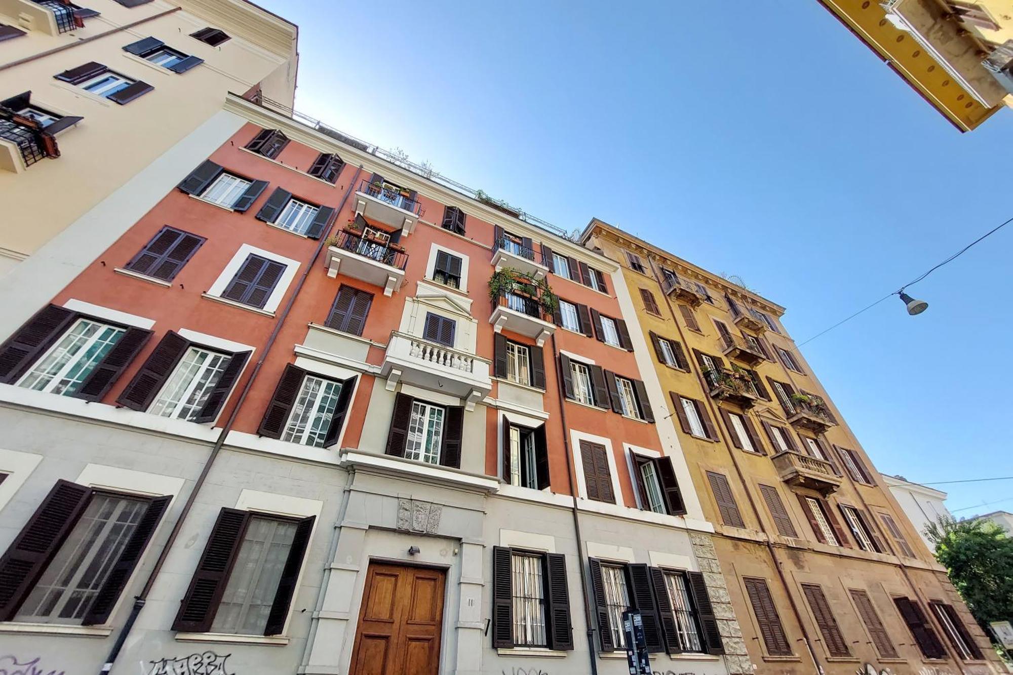 At The Vatican Ottaviano 2 Bedrooms 2 Baths Apartment Rome