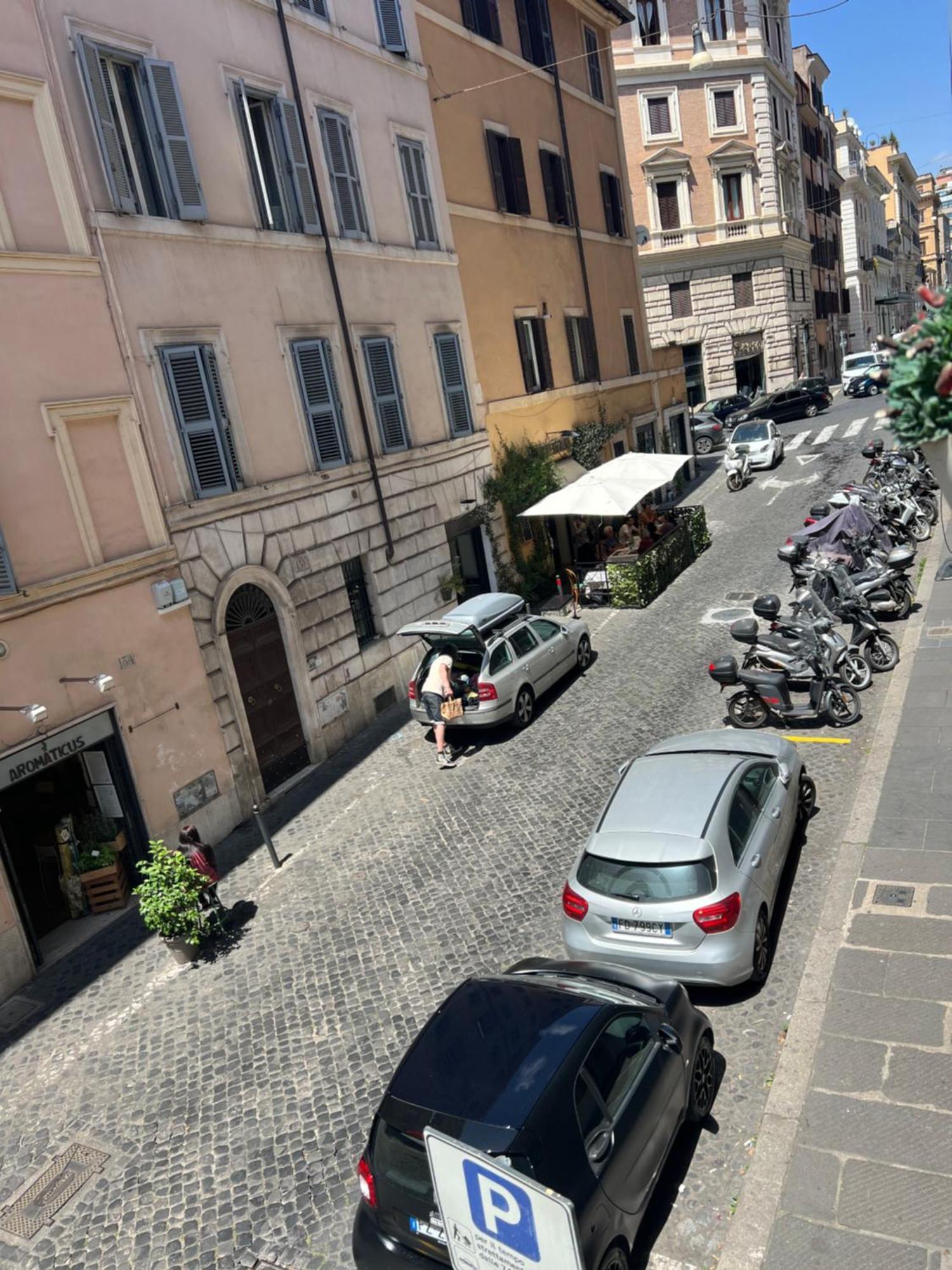 Apartment Lovely Near Colosseum *