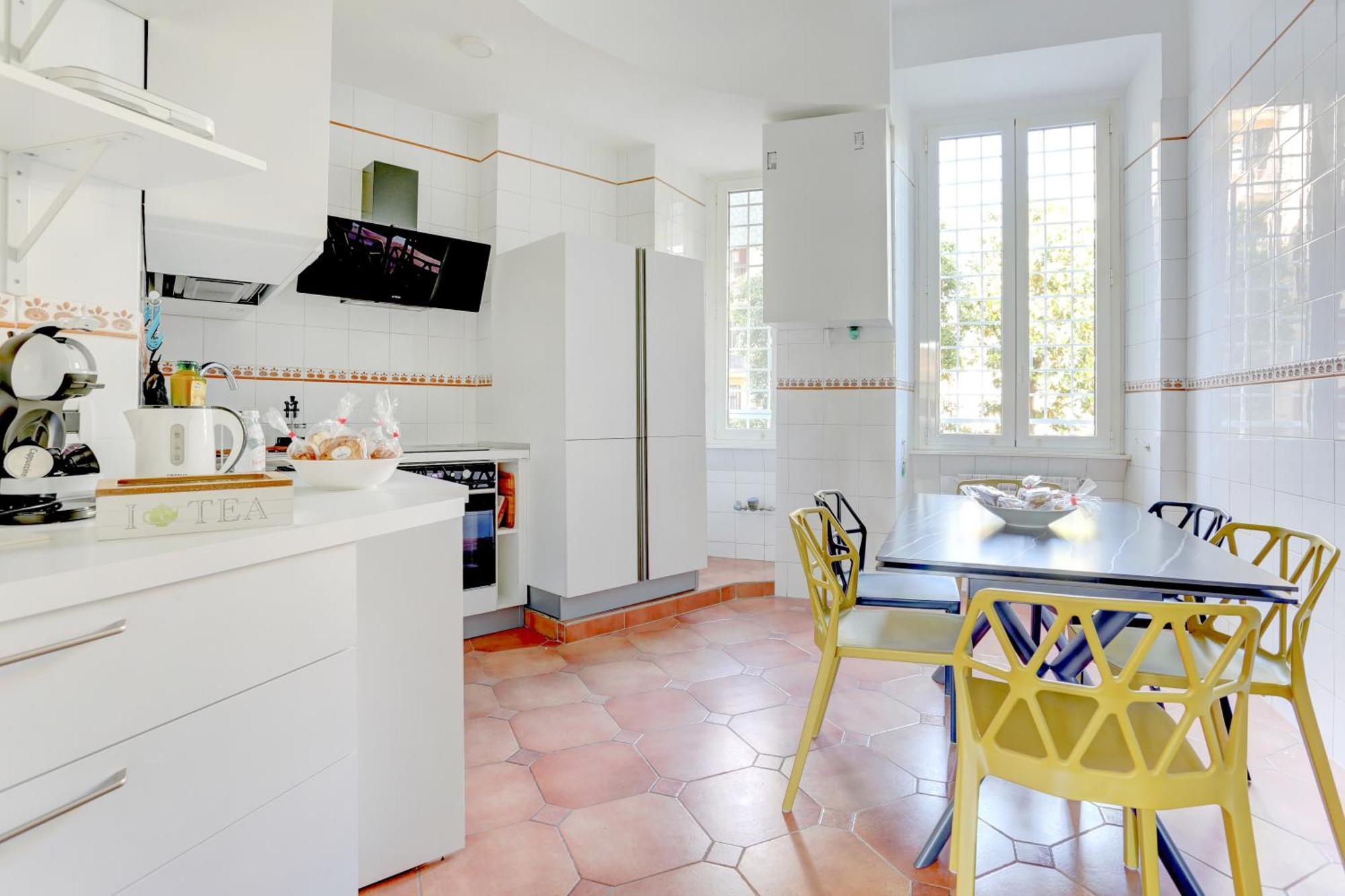 Colosseo Family Art 3bdr - And Apartment Rome