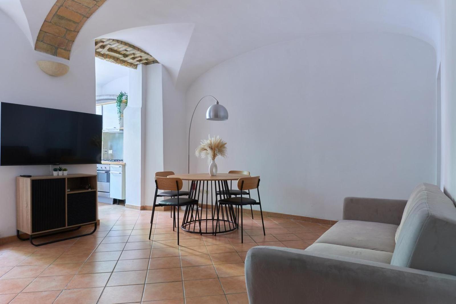 Apartment Graziosa Casa Con Giardino Vicino Termini Rome