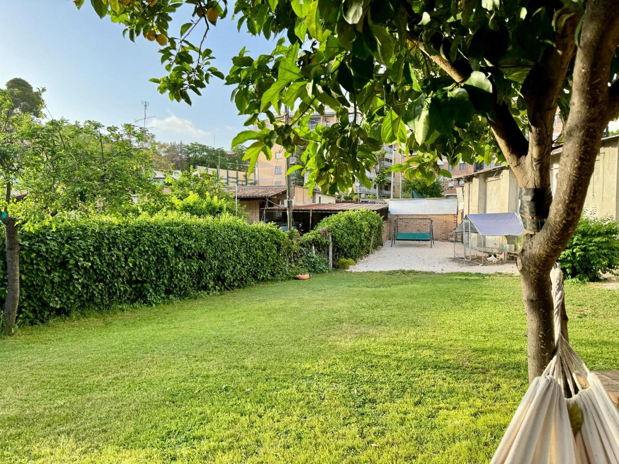 Peaceful Haven In Villa Rome