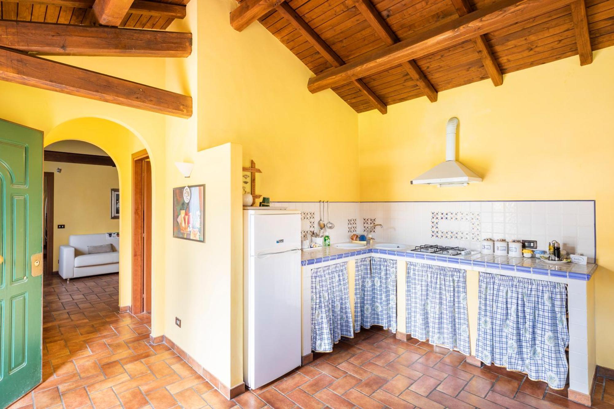 Peaceful Haven In Villa Rome