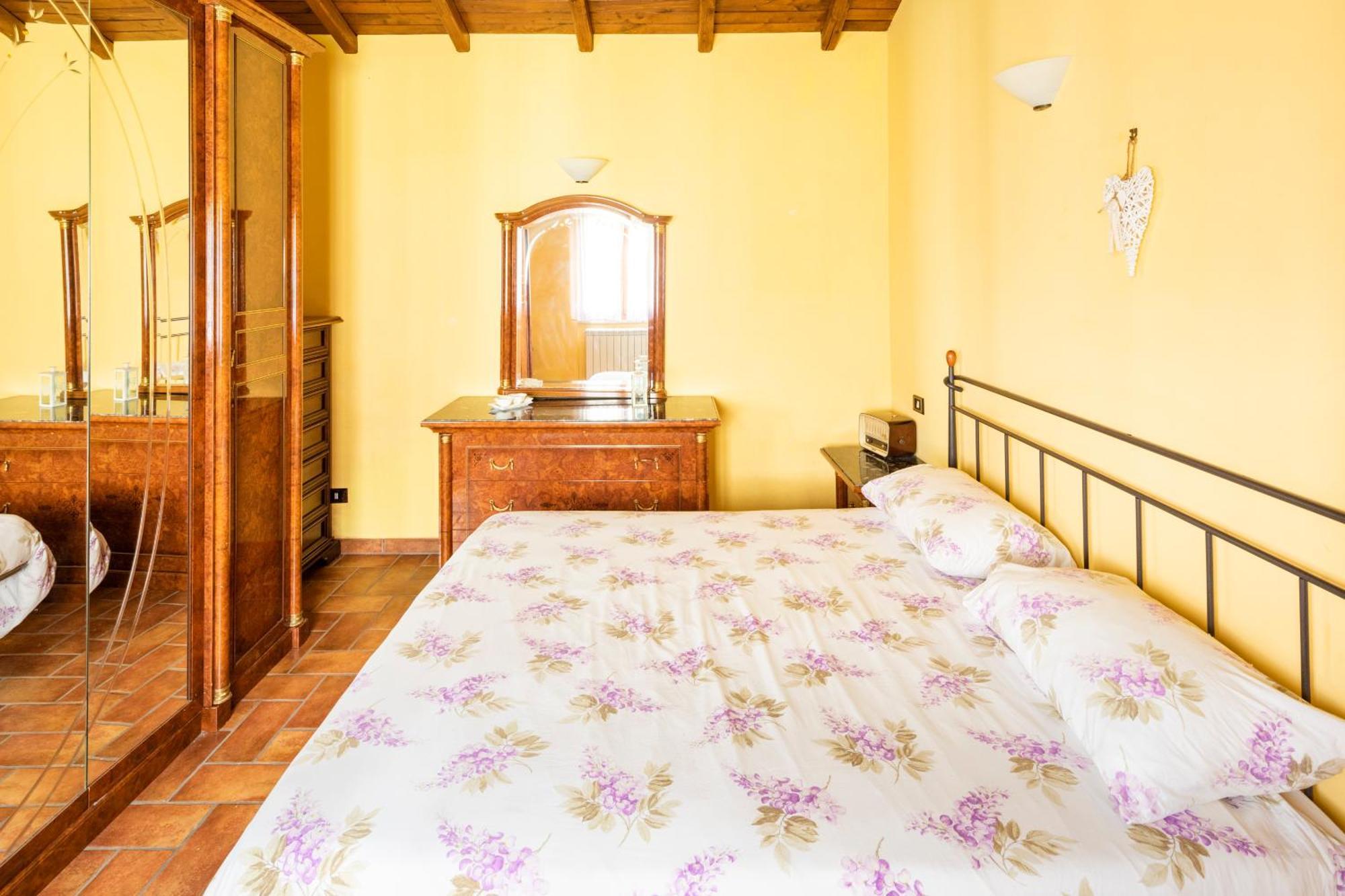 Villa Peaceful Haven In Rome