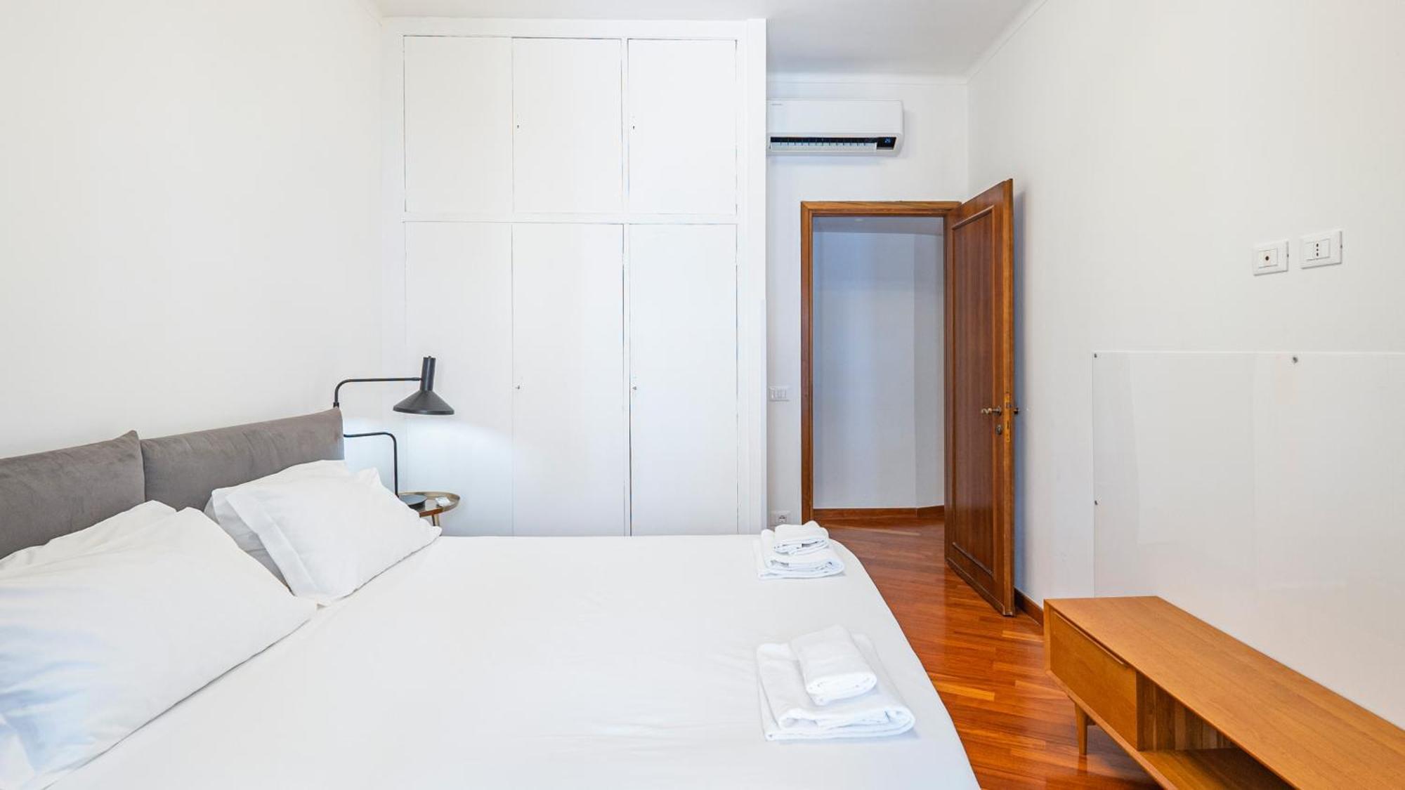 Apartment Piazza Navona Elegant And Three-room