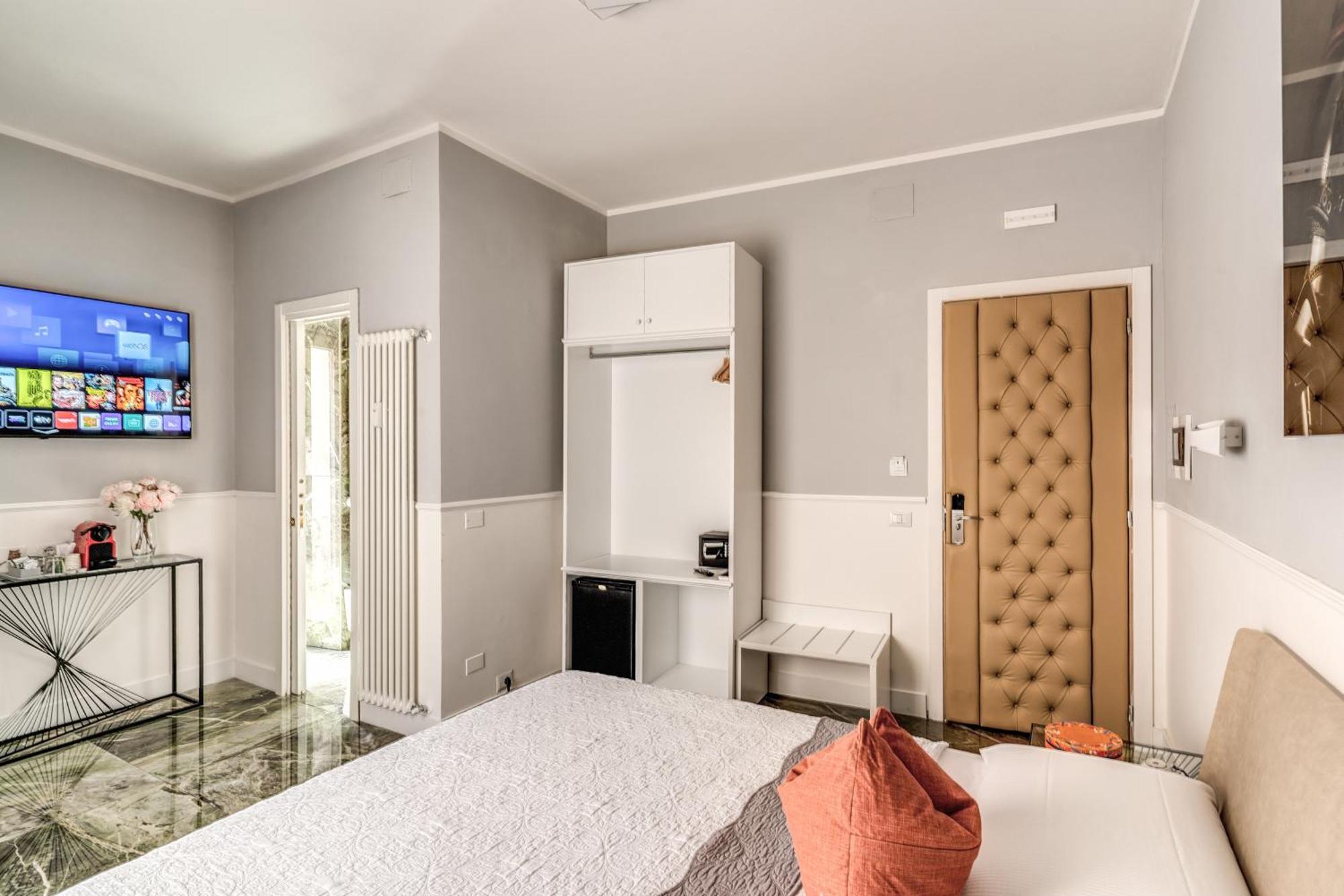 Spanish Step Dream Suites * Rome