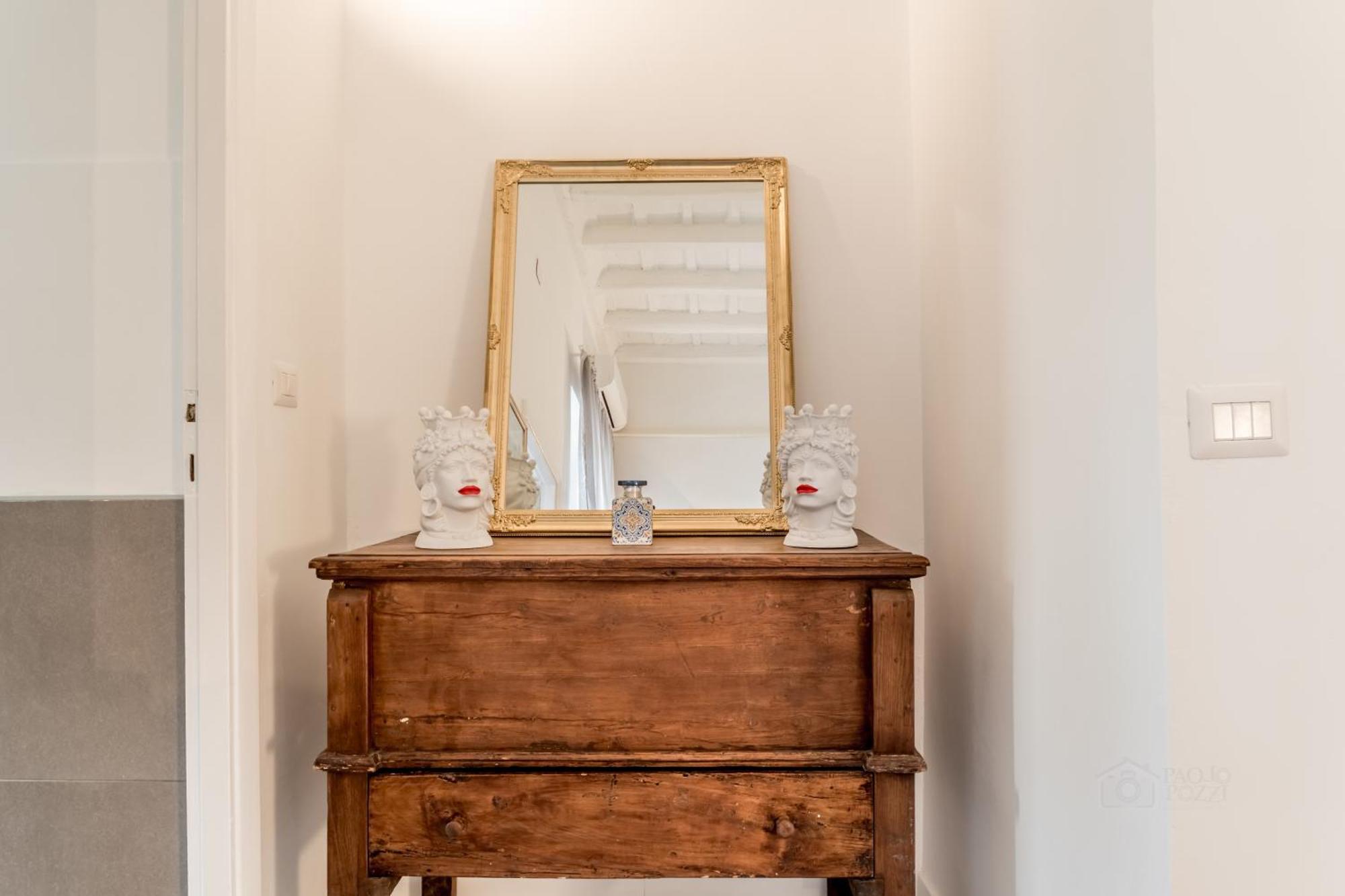 Sales In Trastevere Apartment Rome