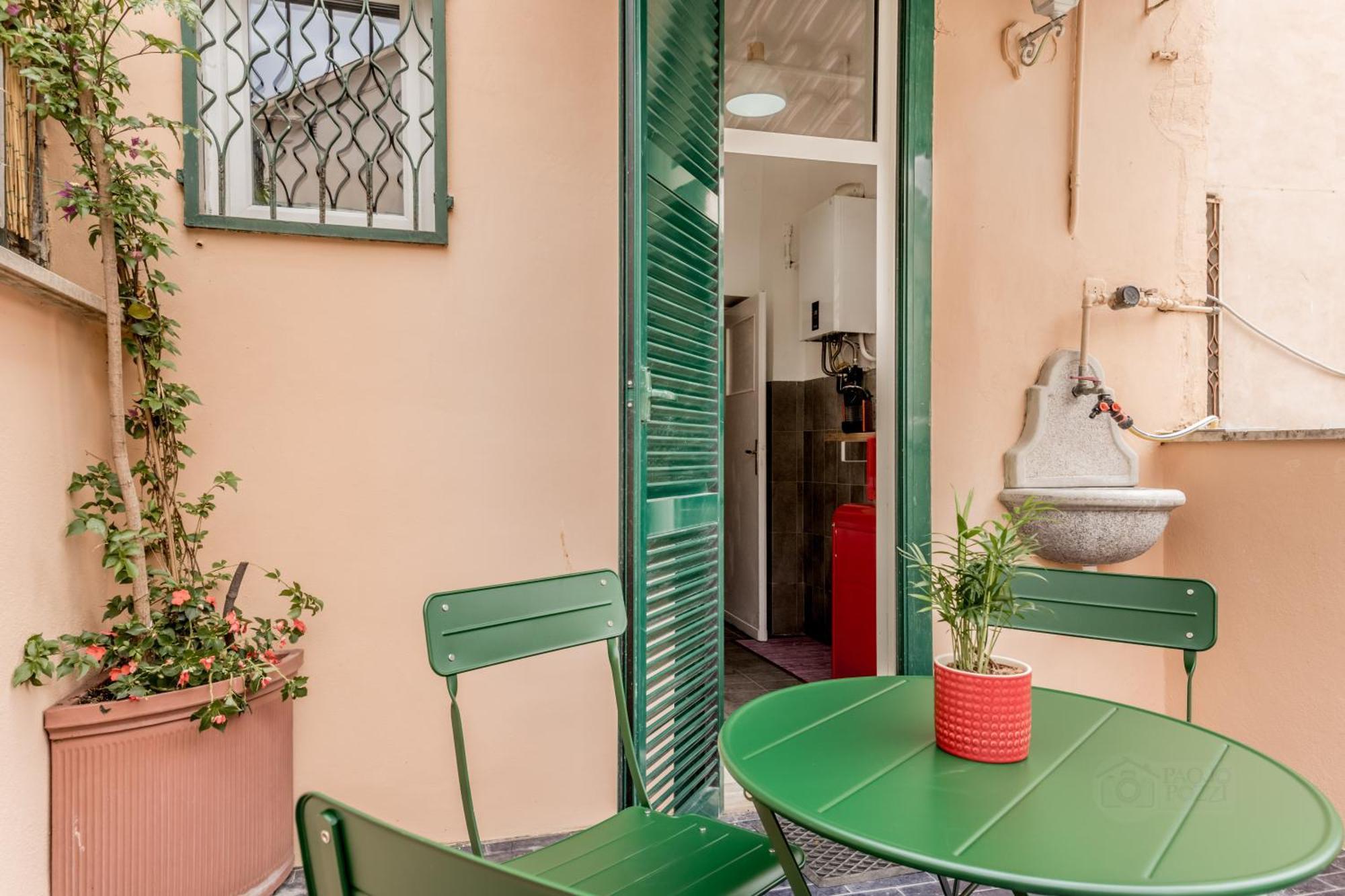Sales In Trastevere Apartment Rome