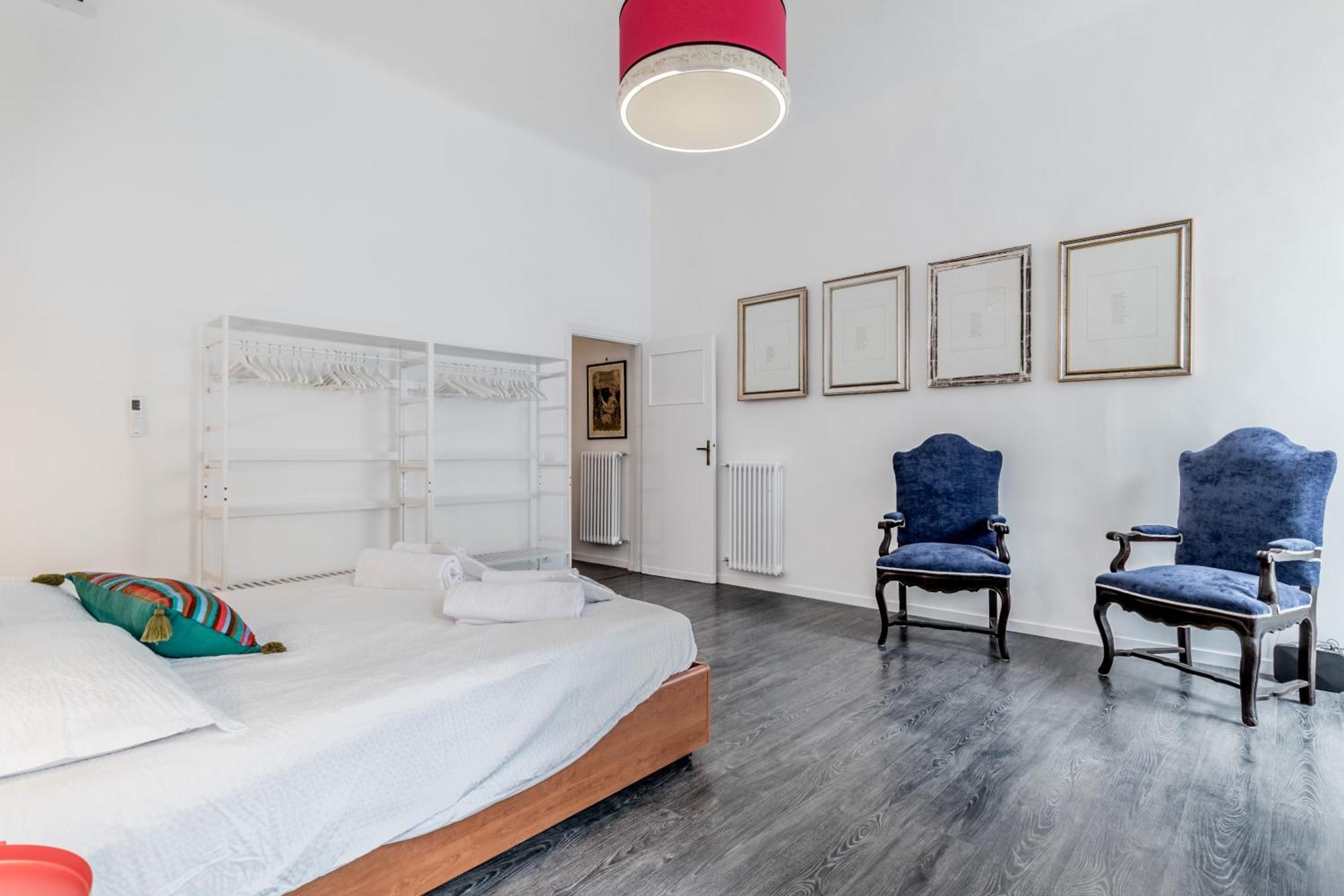 Sales In Trastevere Apartment