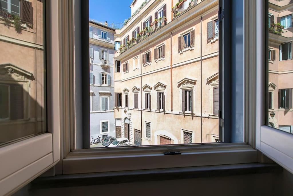 Sweetly - Italia