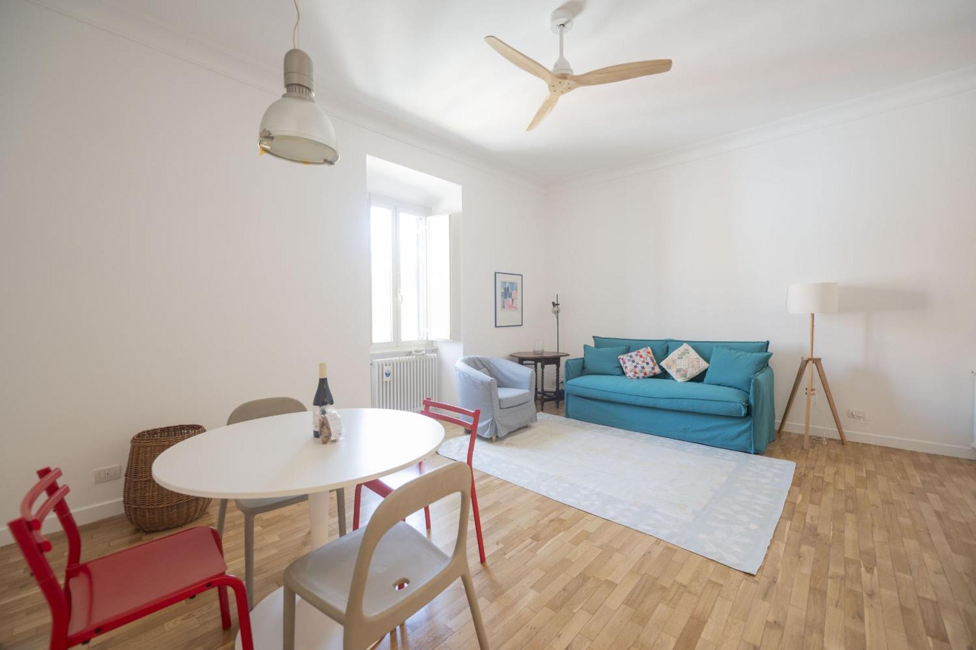Bright And Lovely In San Lorenzo Apartment *