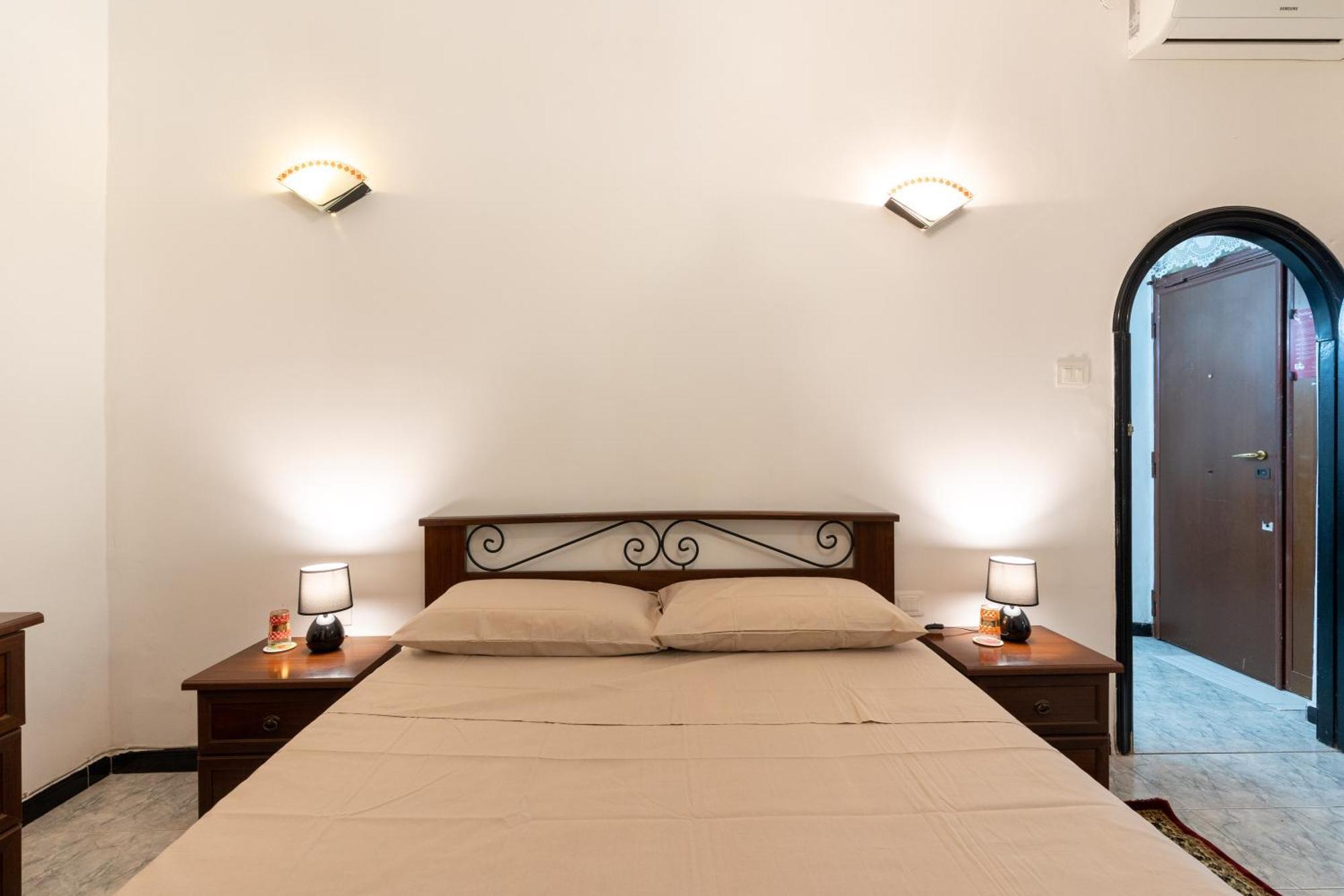 House - Free Wifi - Secret Garden Holiday home *