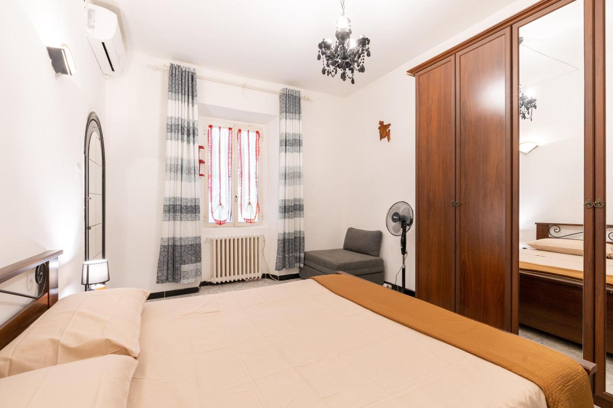 Holiday home House - Free Wifi - Secret Garden