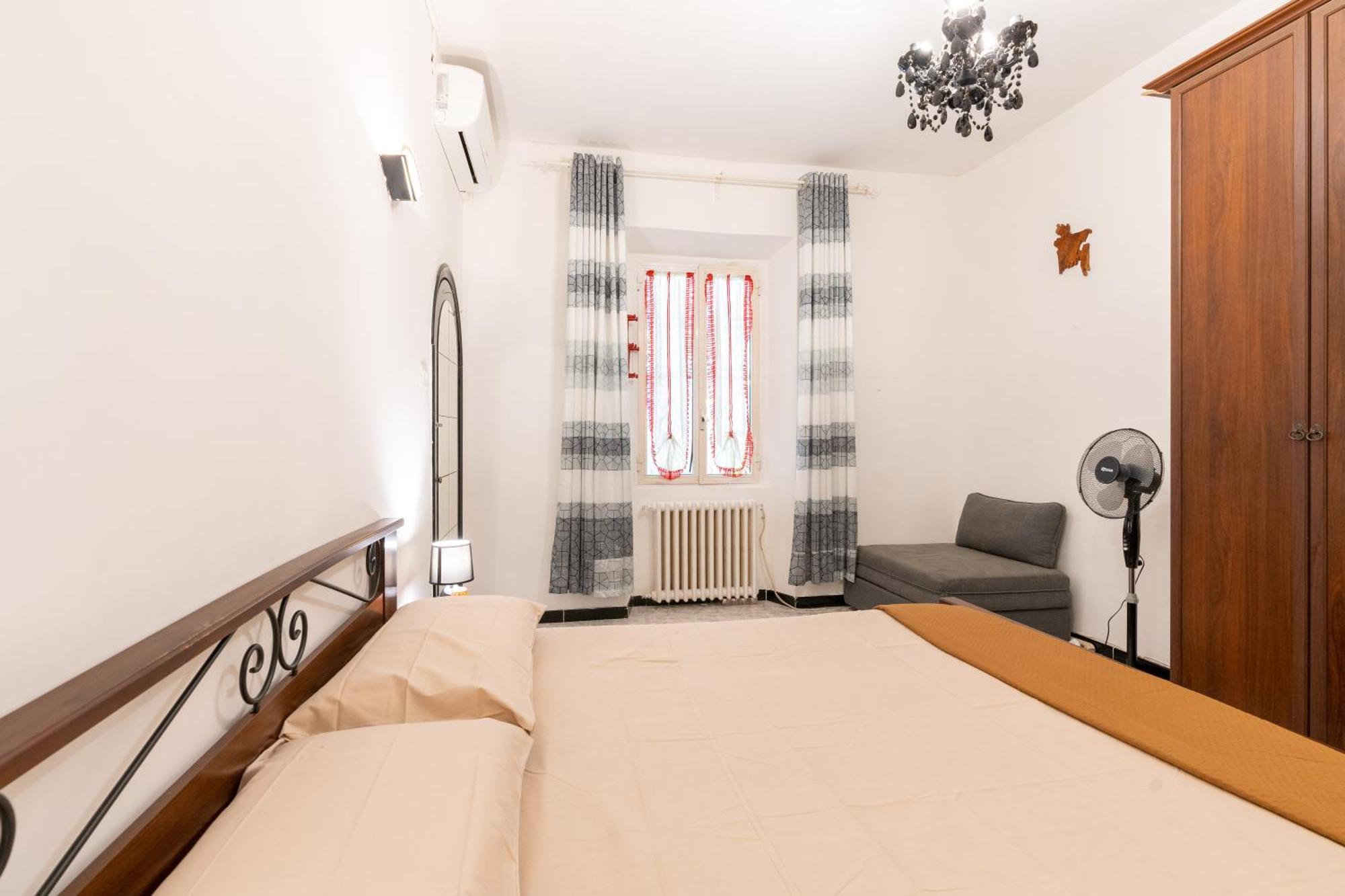 Holiday home House - Free Wifi - Secret Garden