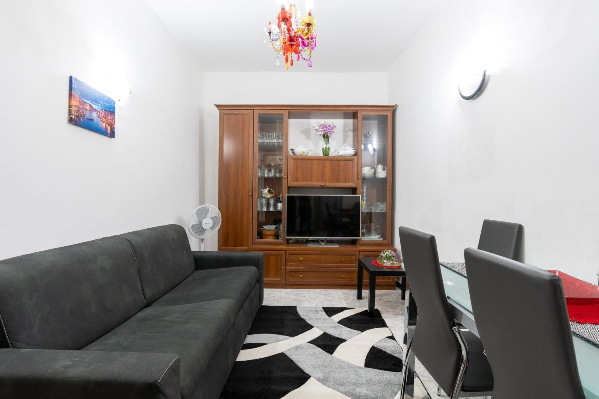Holiday home House - Free Wifi - Secret Garden