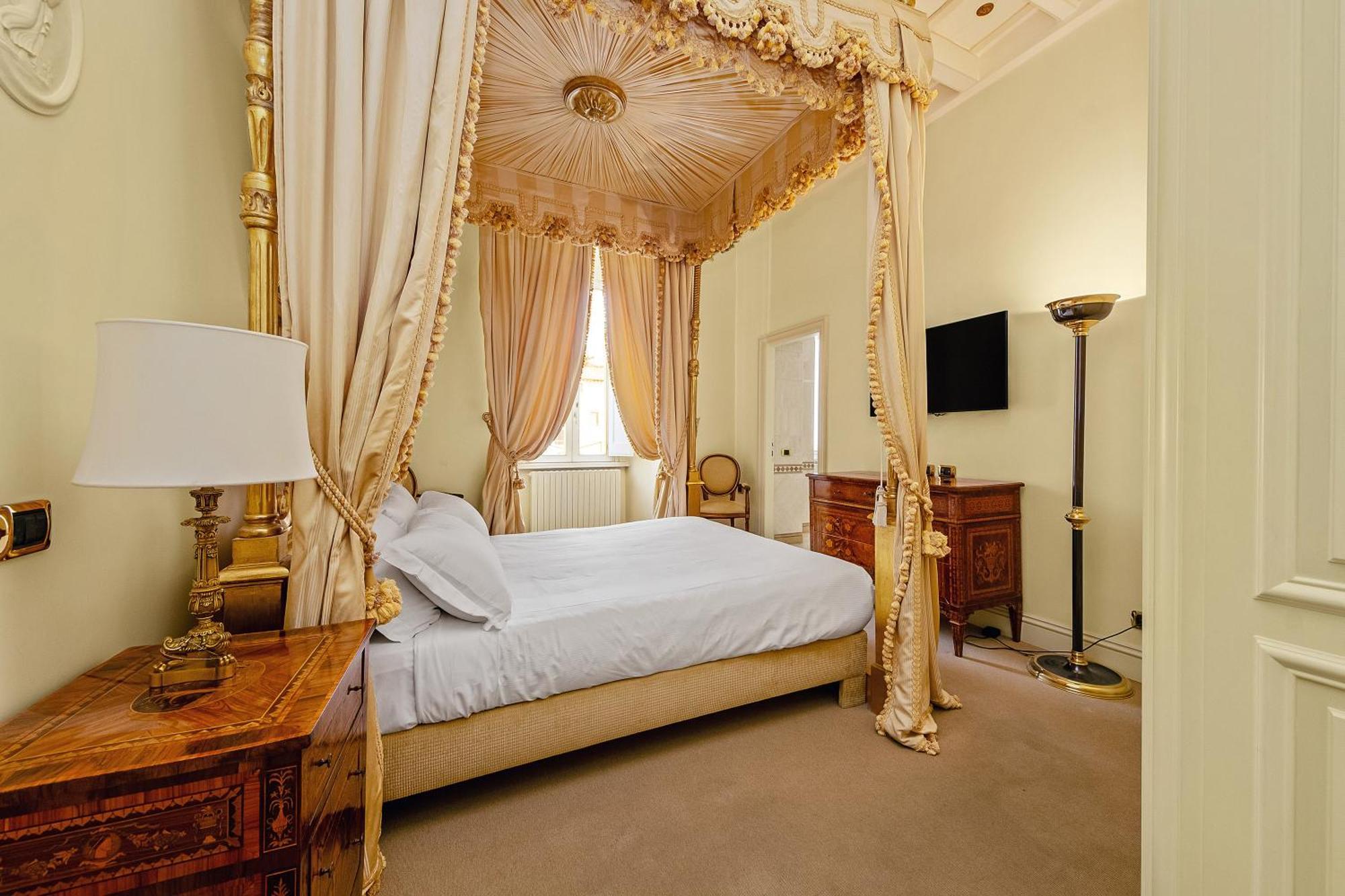 Ych-magnifica Residenza A Campo De Fiori Apartment *