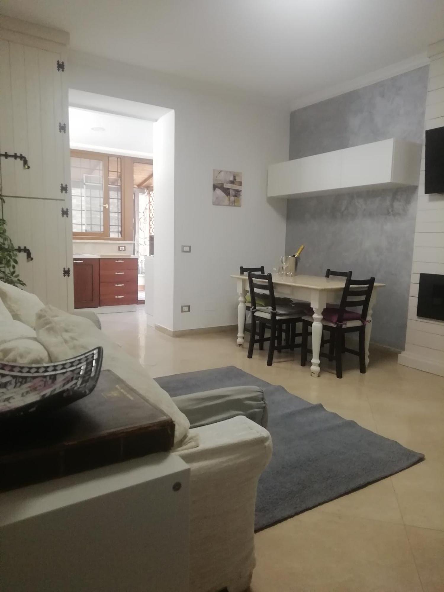 Apartment Domus Albanella *