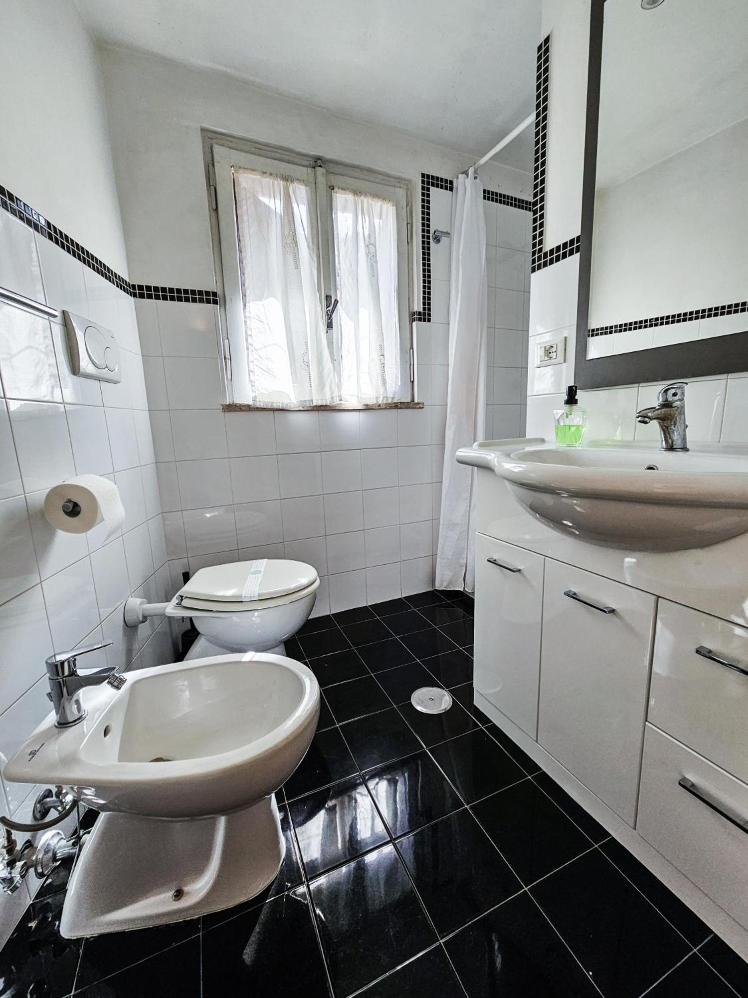 Monserrato Apartment *