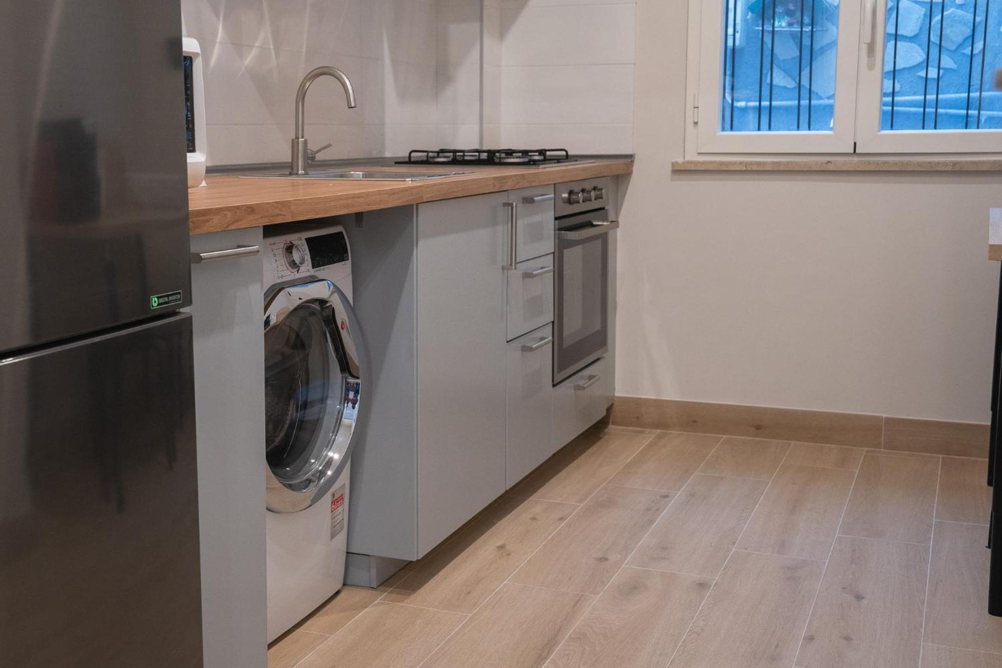 Apartment Vatican 4 Bedroom With Private Parking Rome