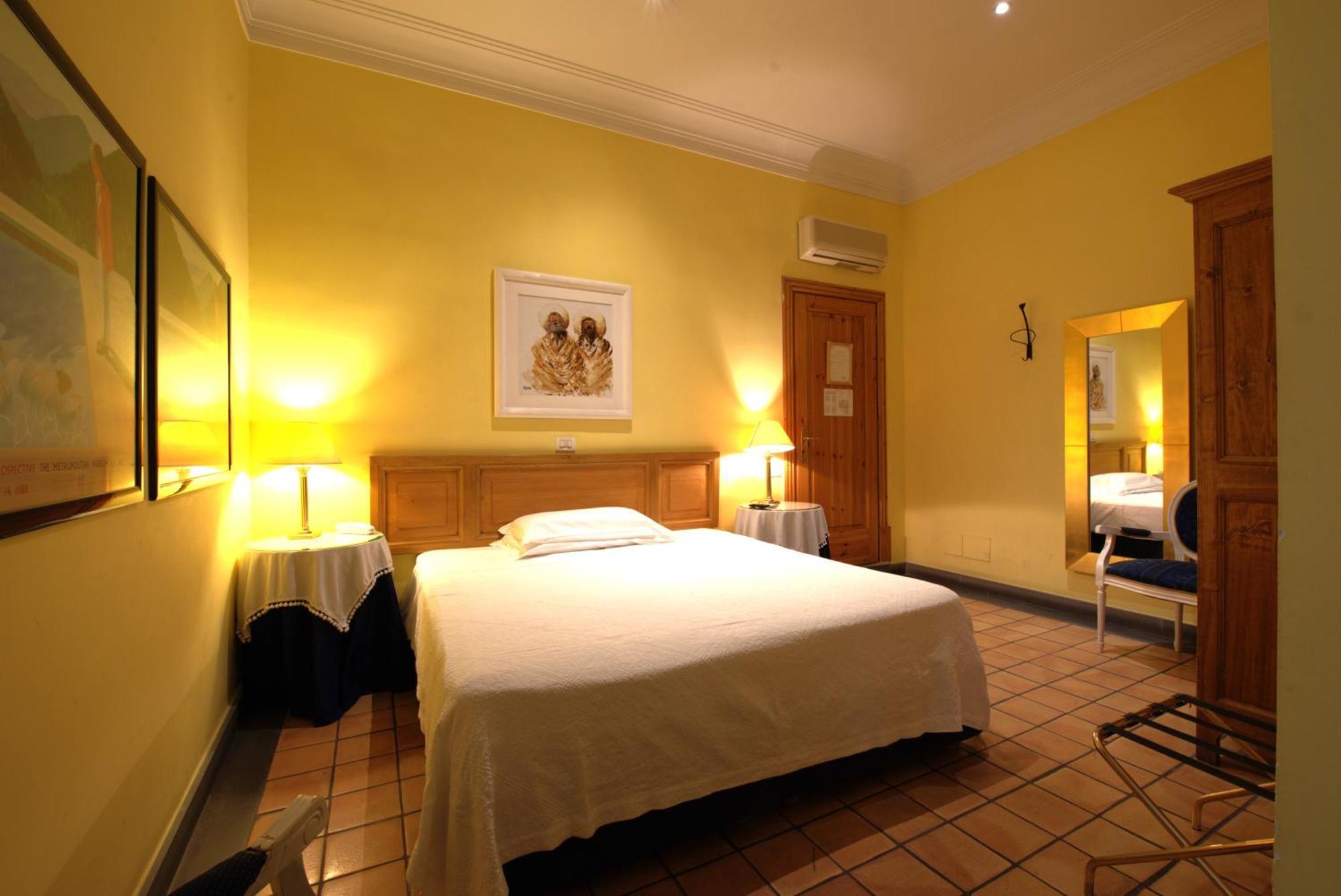 Cairoli Hotel