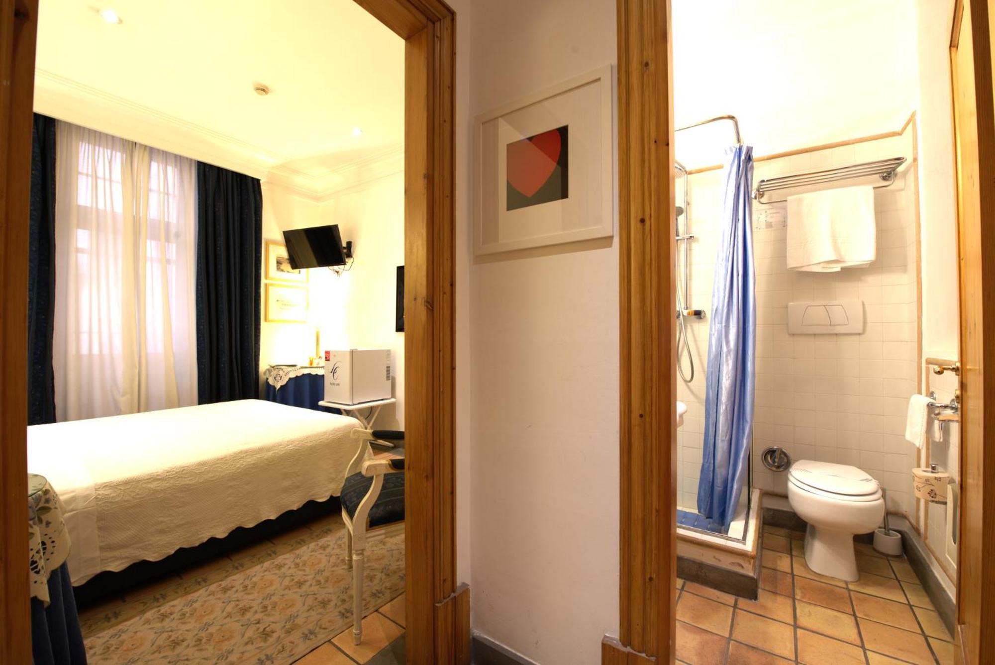Hotel Cairoli