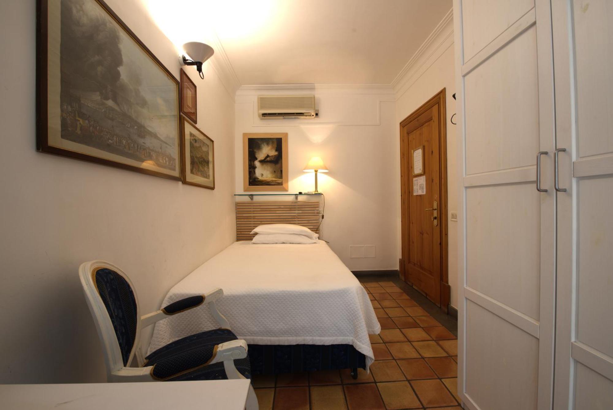 Cairoli Hotel Rome