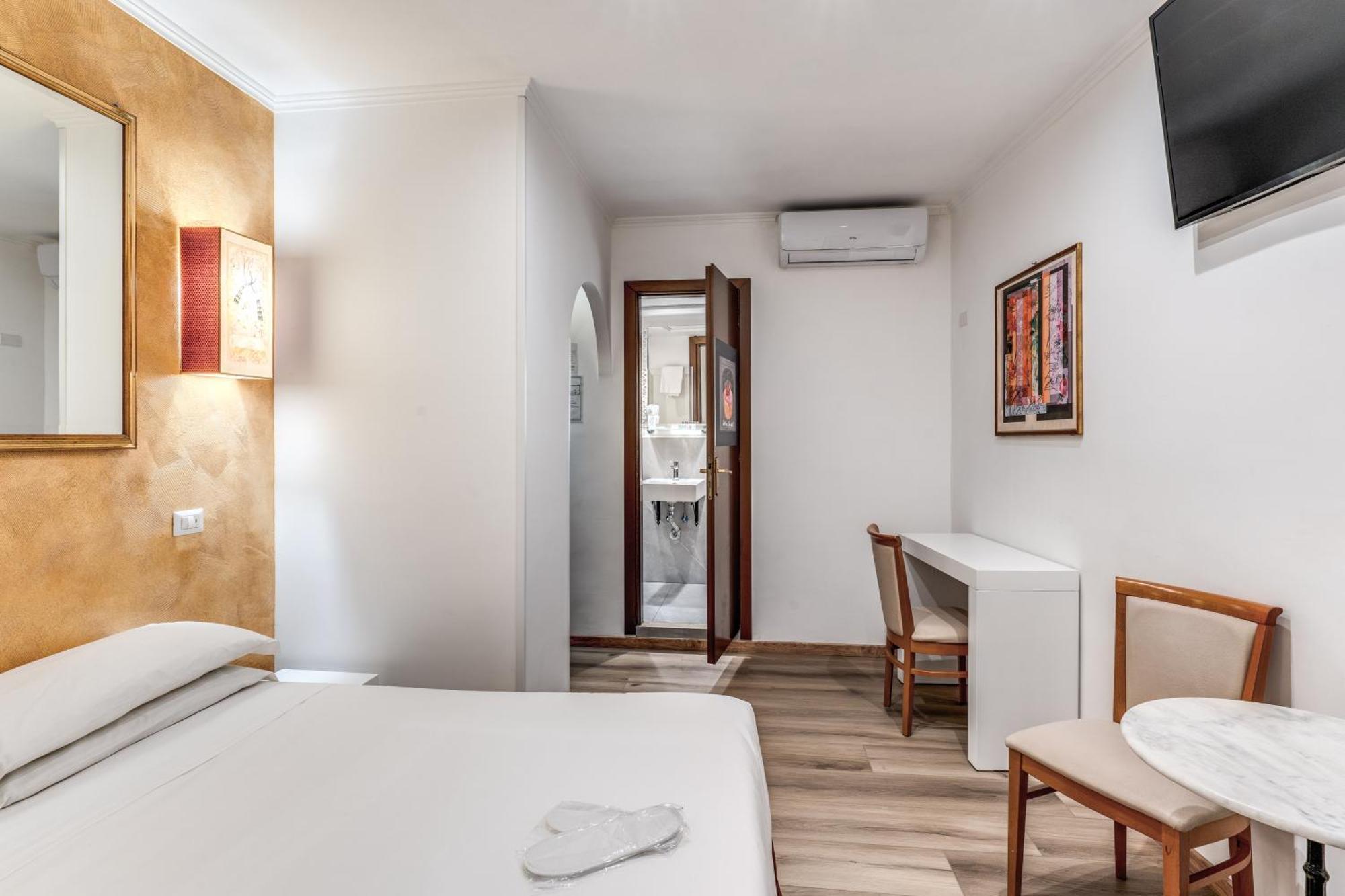 Santa Prassede Hotel