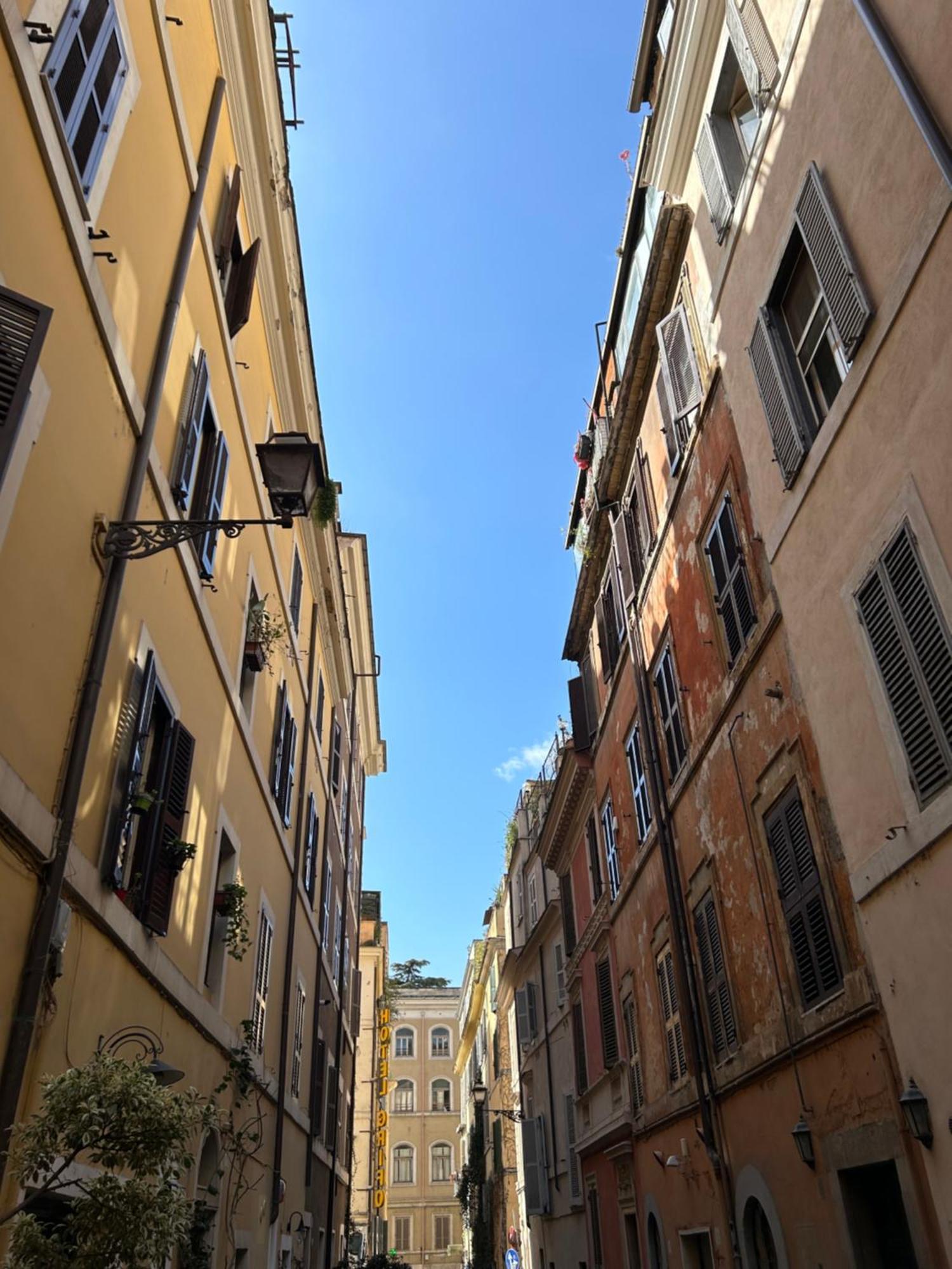 Lovely In The Center Of Rome, Monti