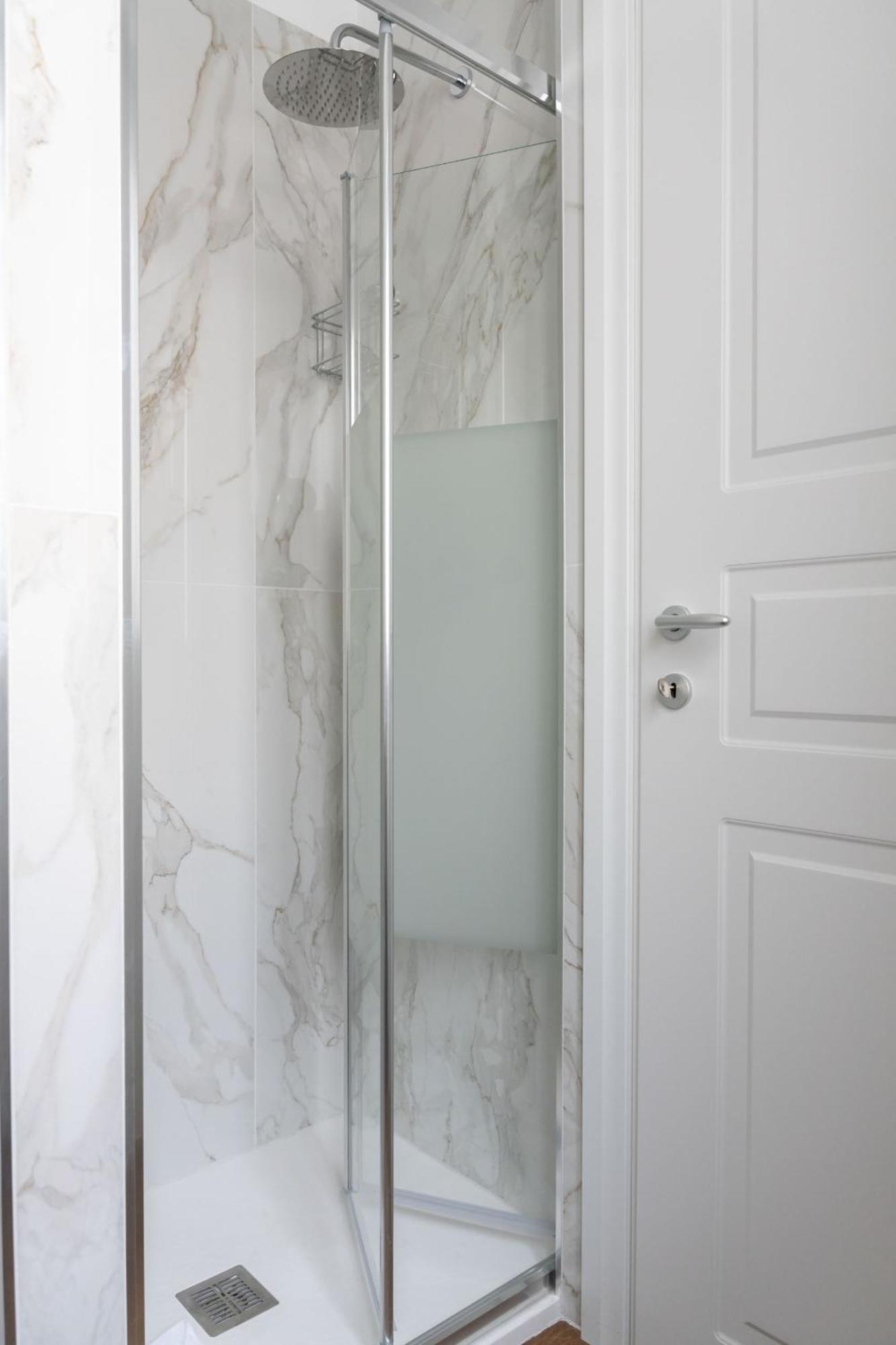 Apartment Con 2 E 2 Bagni -san Giovanni- Rome