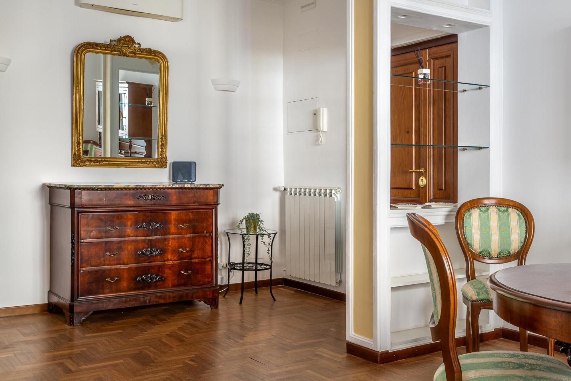 Iflat Vatican Spacious With Terrace Apartment