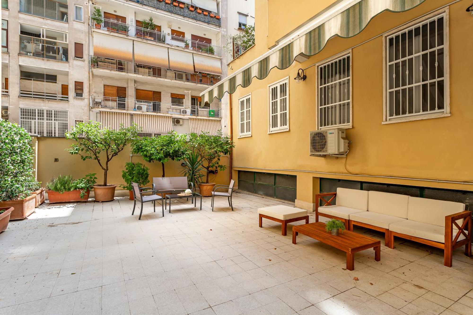 Apartment Iflat Vatican Spacious With Terrace *