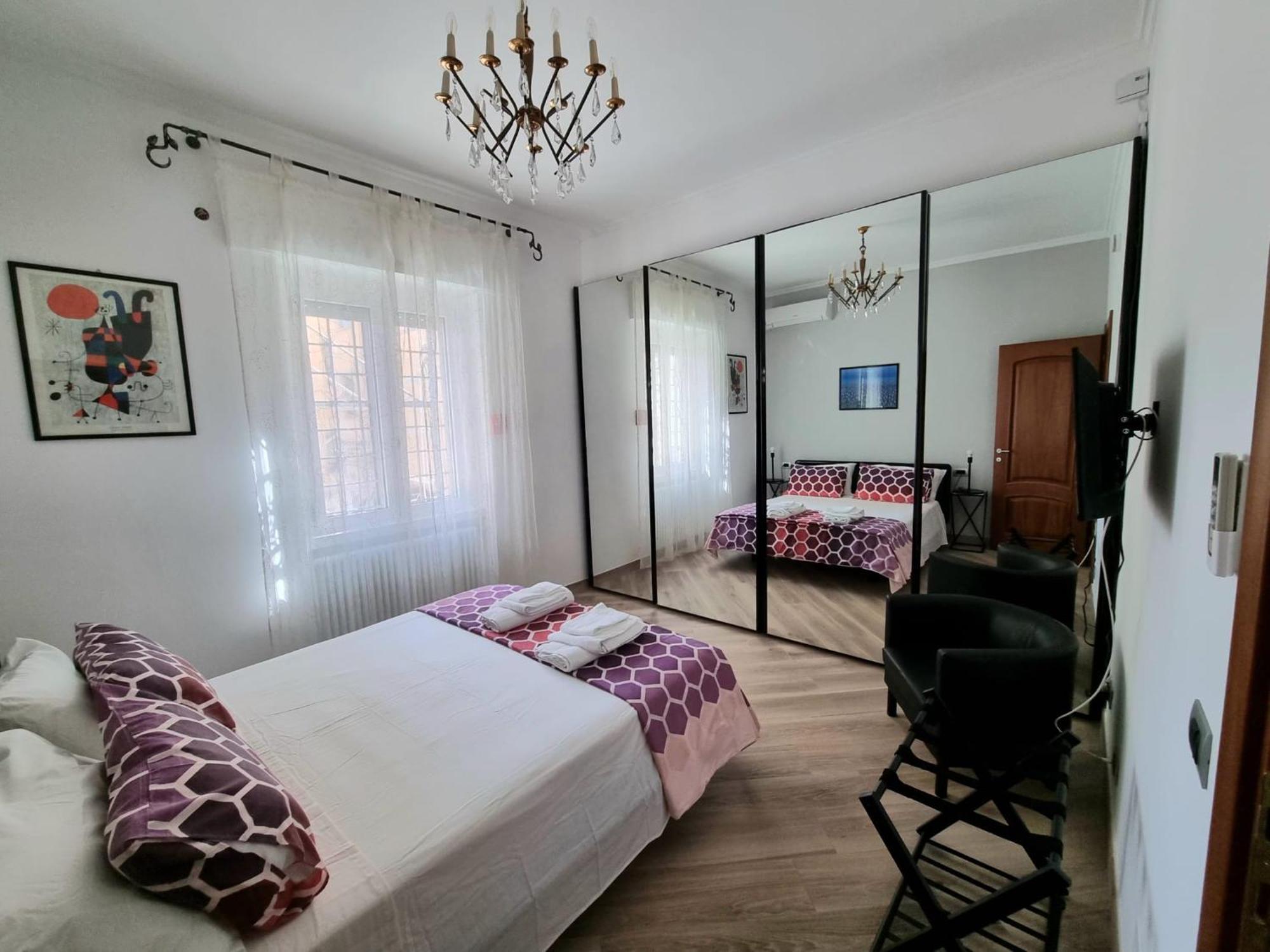 Apartment Lt Domus Roma.... A Due Passi Dal Centro