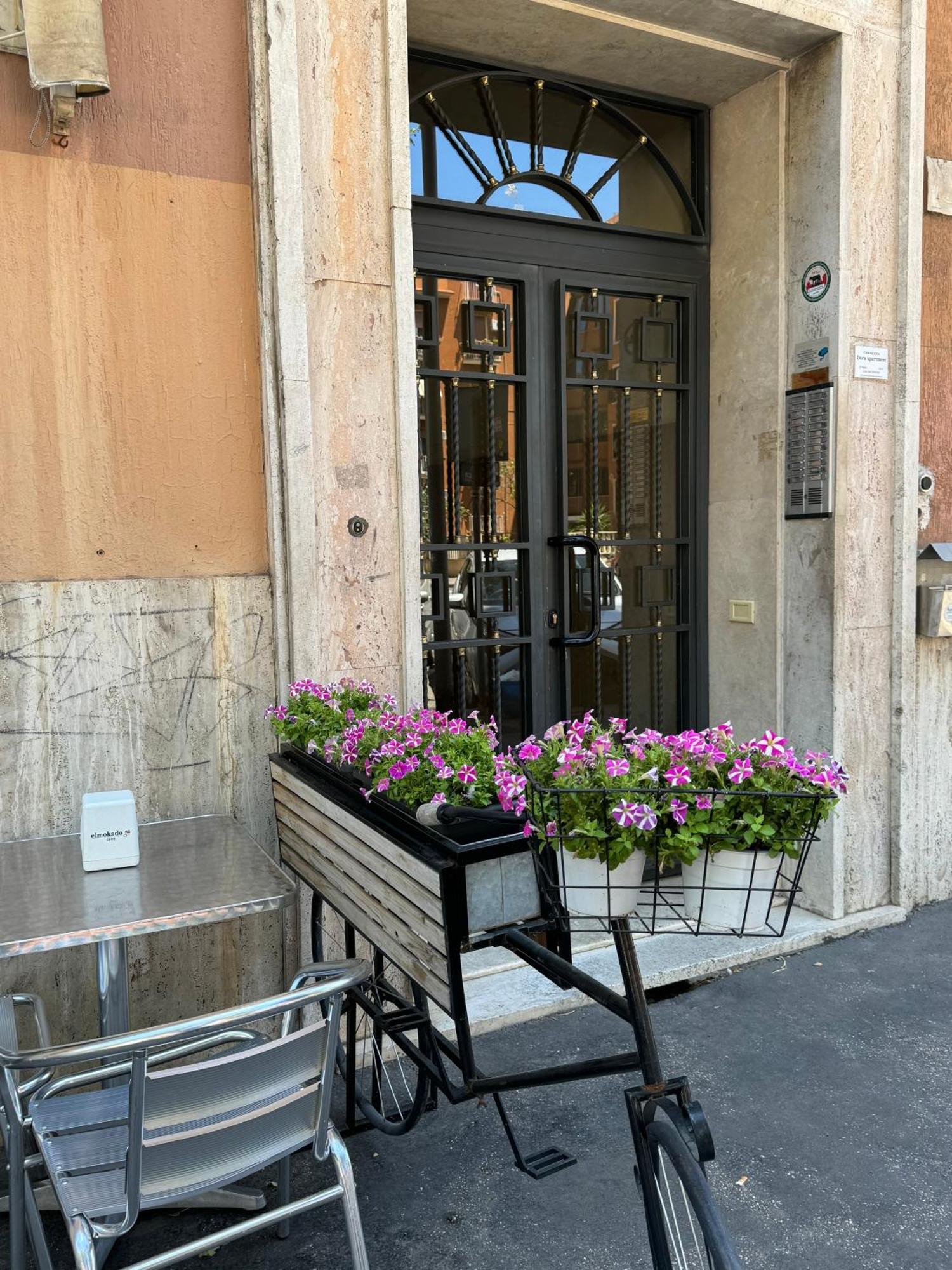 Dora Apartment Rome