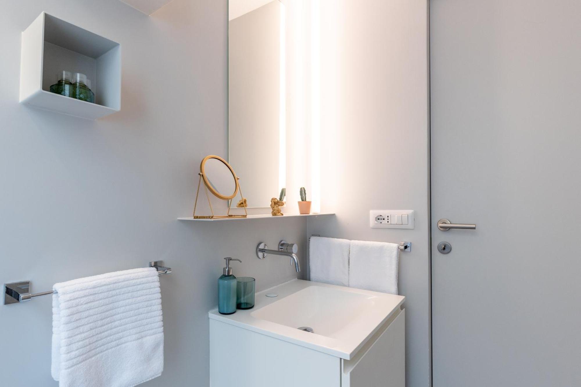 Cantoni 4a - Loft At Colosseum Apartment