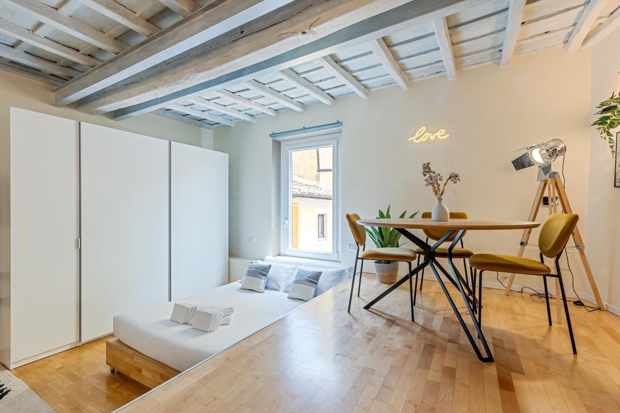 Apartment Cantoni 4a - Loft At Colosseum *