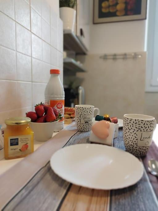 Vatican House Entire With 2 Bedrooms & Wi-fi, Just Steps From The Vatican!