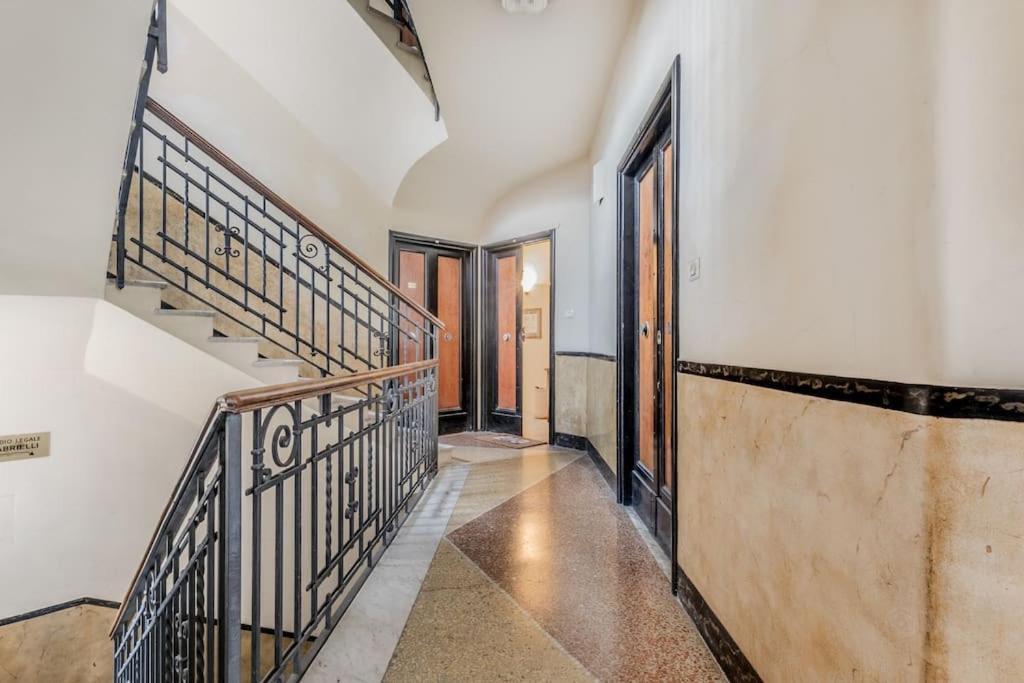 Apartment Vatican House Entire With 2 Bedrooms & Wi-fi, Just Steps From The Vatican! *