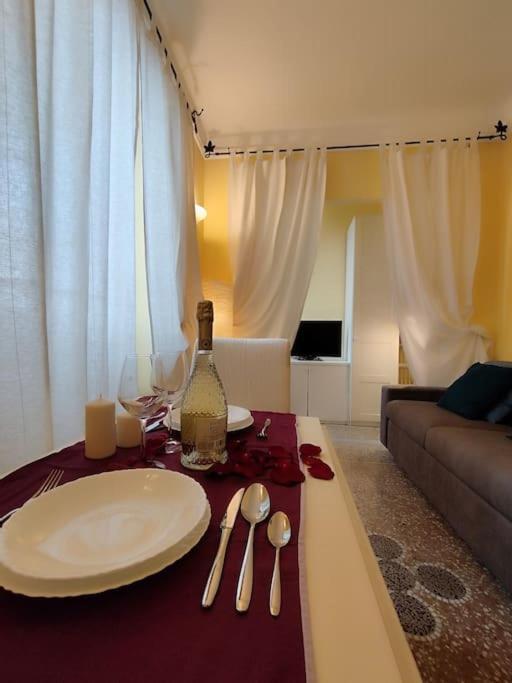 Vatican House Entire With 2 Bedrooms & Wi-fi, Just Steps From The Vatican! *