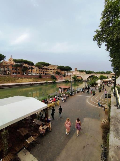 Vatican House Entire With 2 Bedrooms & Wi-fi, Just Steps From The Vatican! Apartment *
