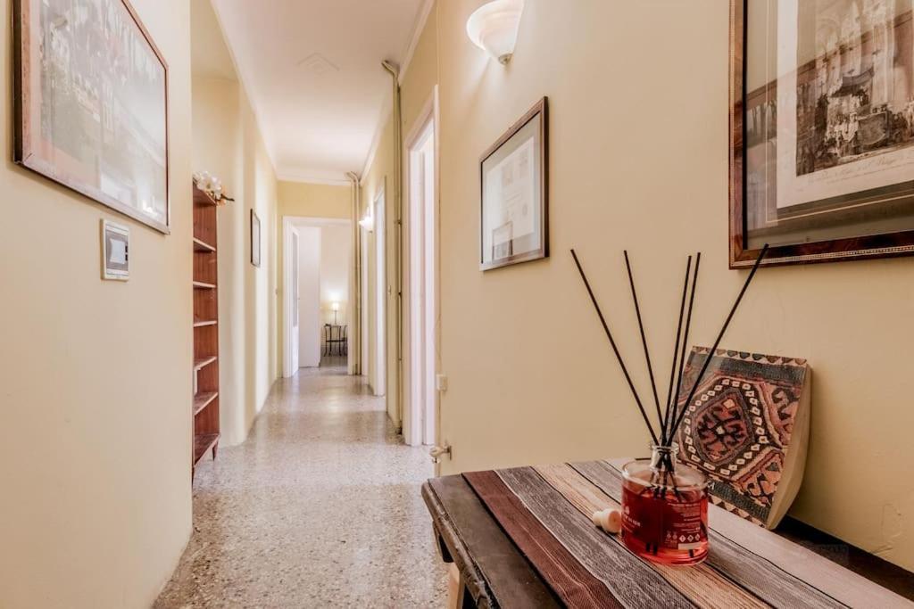 Apartment Vatican House Entire With 2 Bedrooms & Wi-fi, Just Steps From The Vatican! *