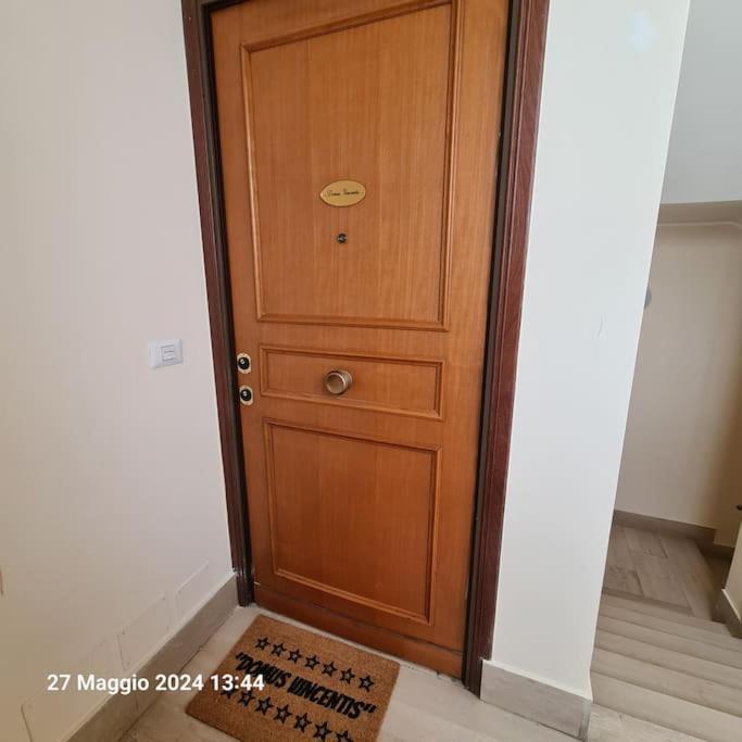 Apartment Domus Vincentis Eur -space&light - Center In 20min *