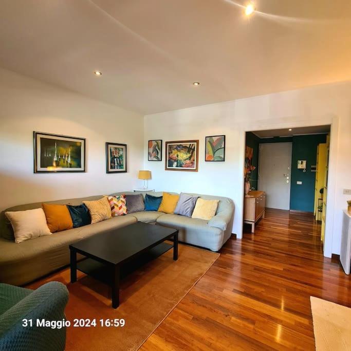 Apartment Domus Vincentis Eur -space&light - Center In 20min *