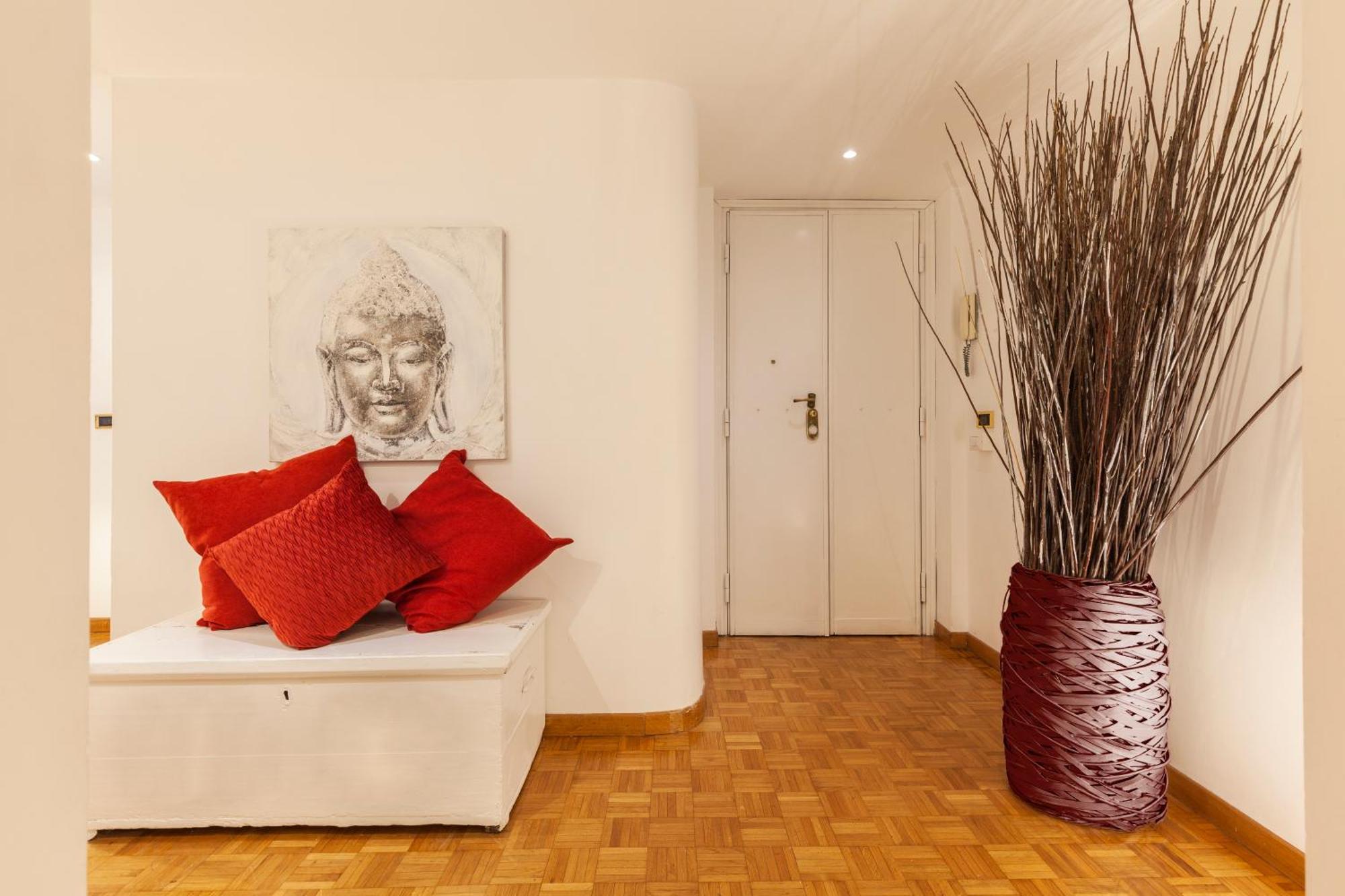 Splendid Trastevere Apartment *