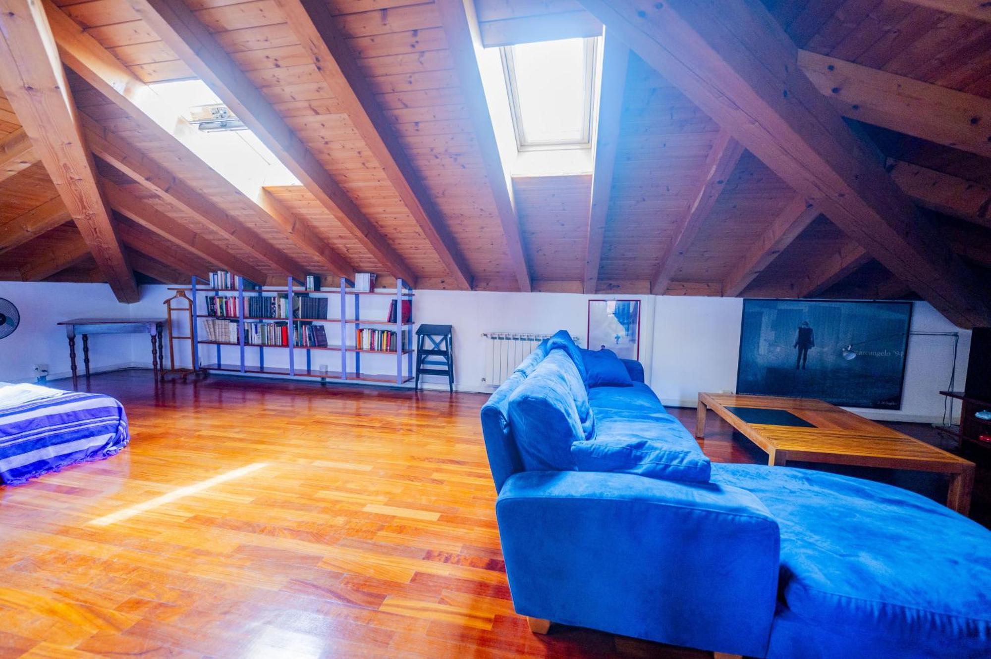 Lovely 2br House In Beautiful Area *