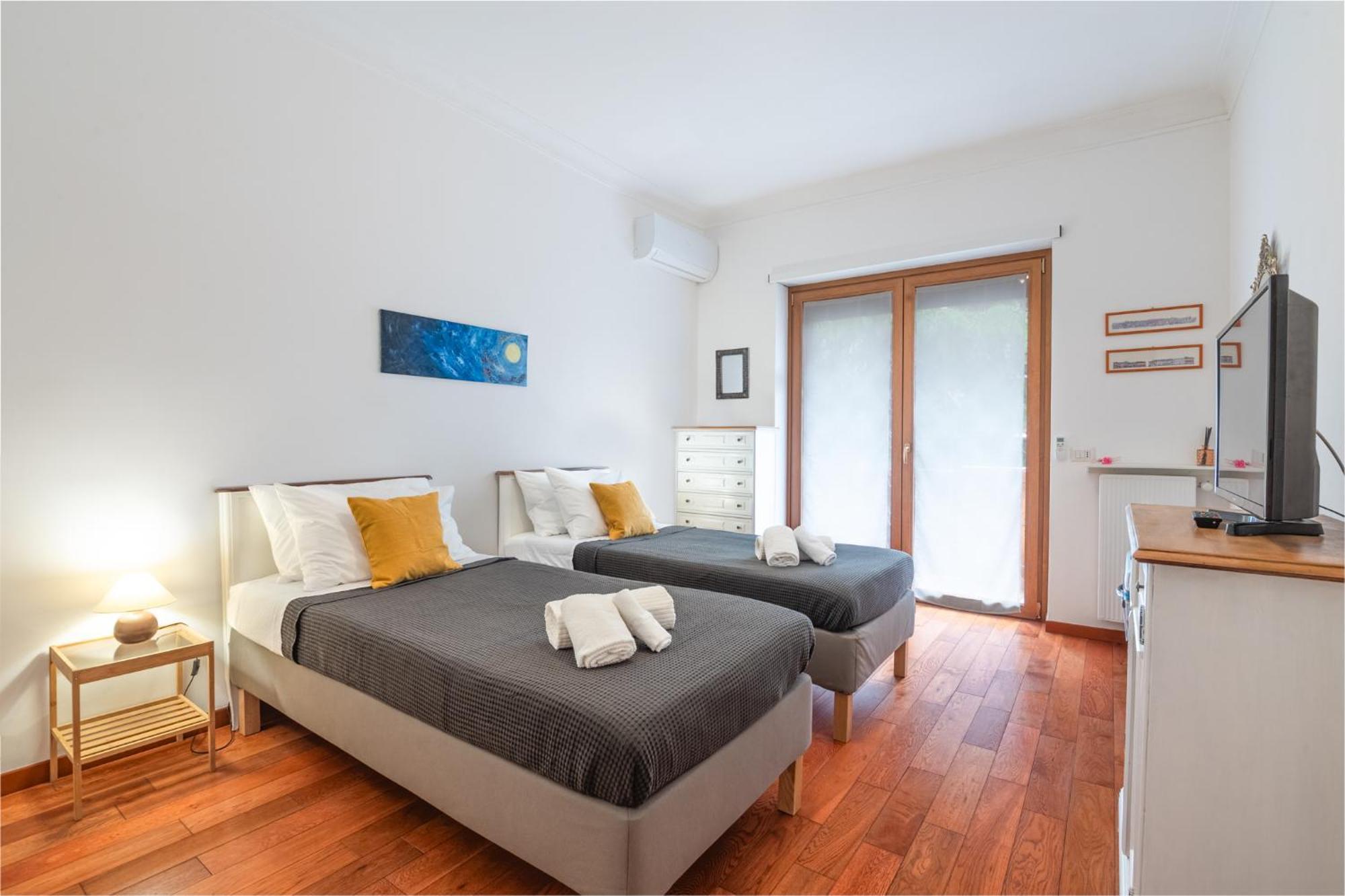 Apartment Asconio Pediano Rome