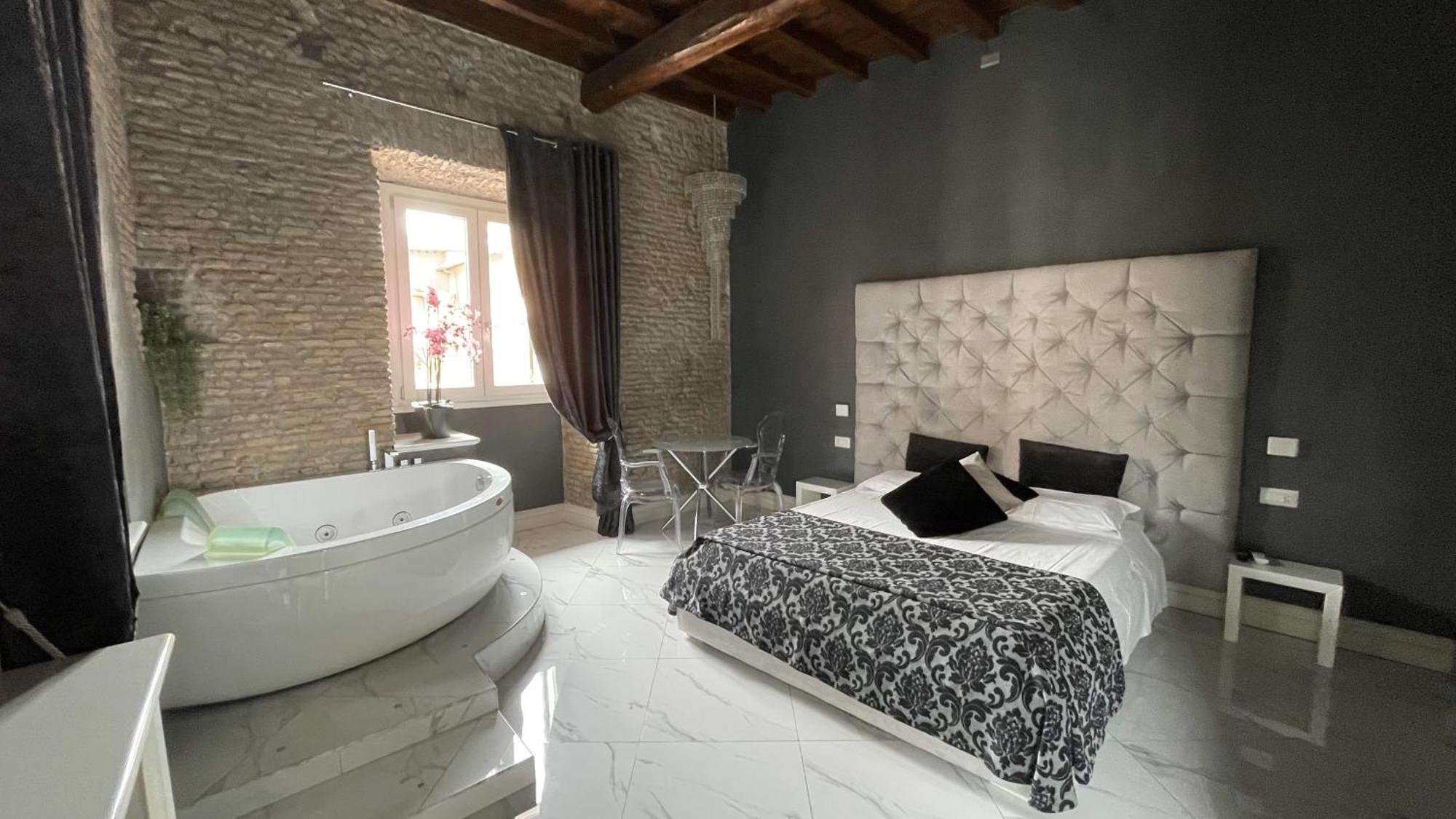 Rhome Luxury Bed & Breakfast