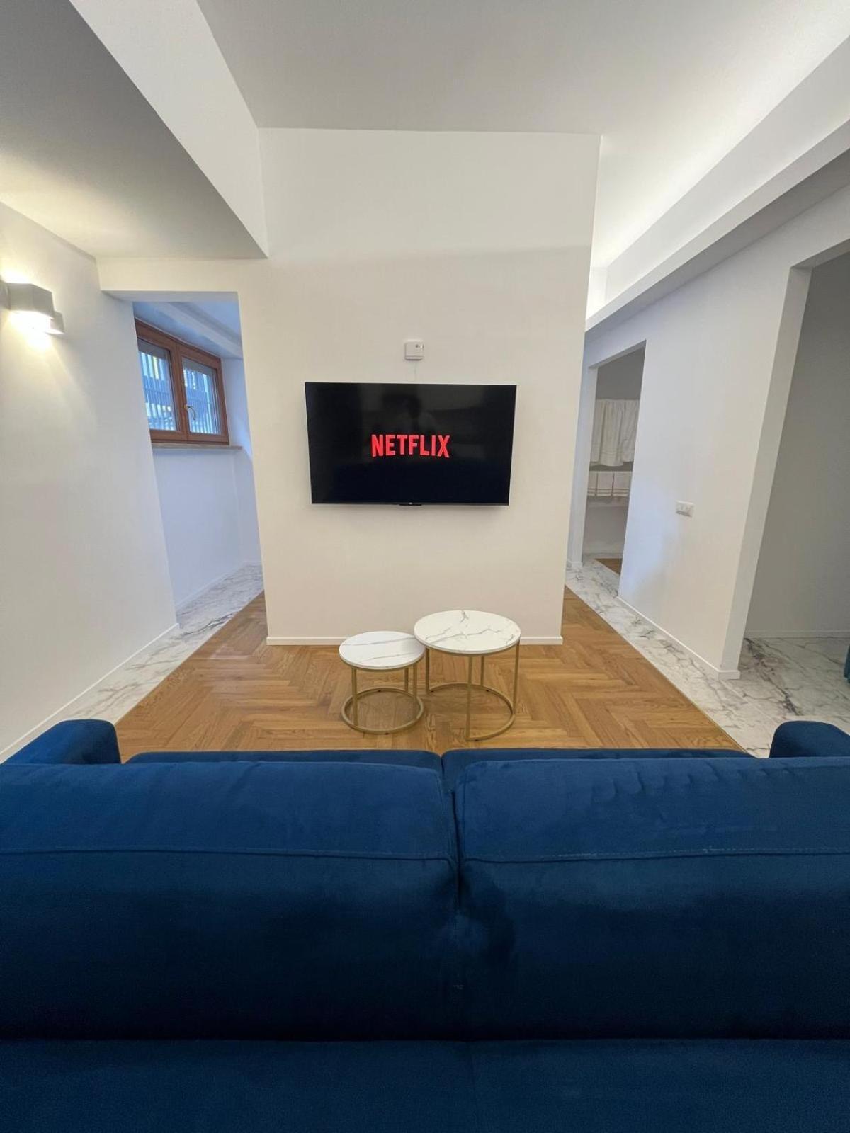 Savoia House, Modern Near Borghese *