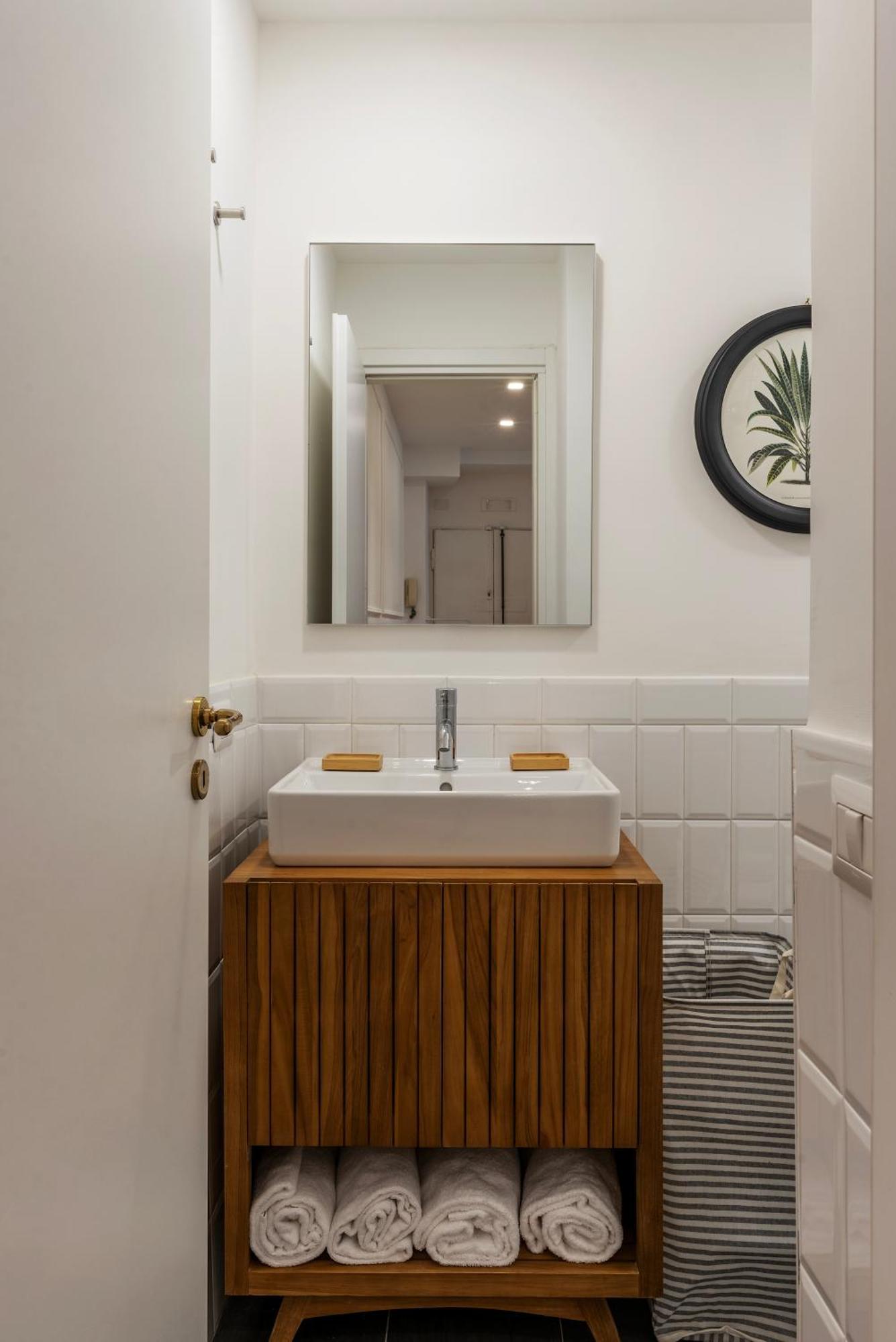 Toscana 2 - Fromhometorome Apartment Rome
