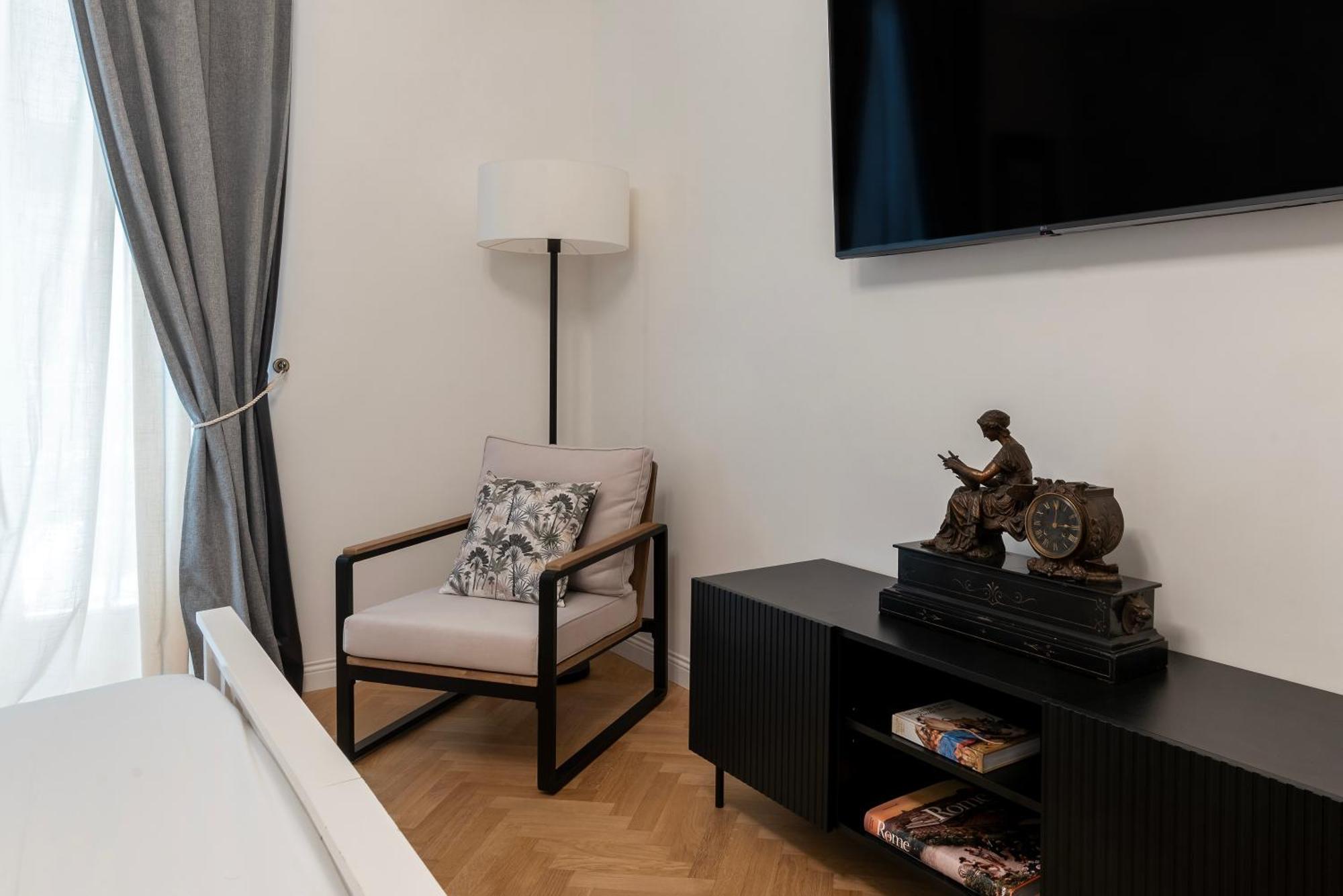 Toscana 2 - Fromhometorome Apartment