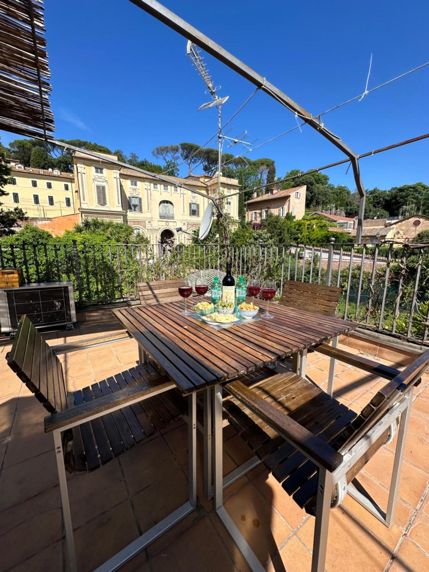 Nuovo Loft A Trastevere Con Super Terrazza Appartamento *